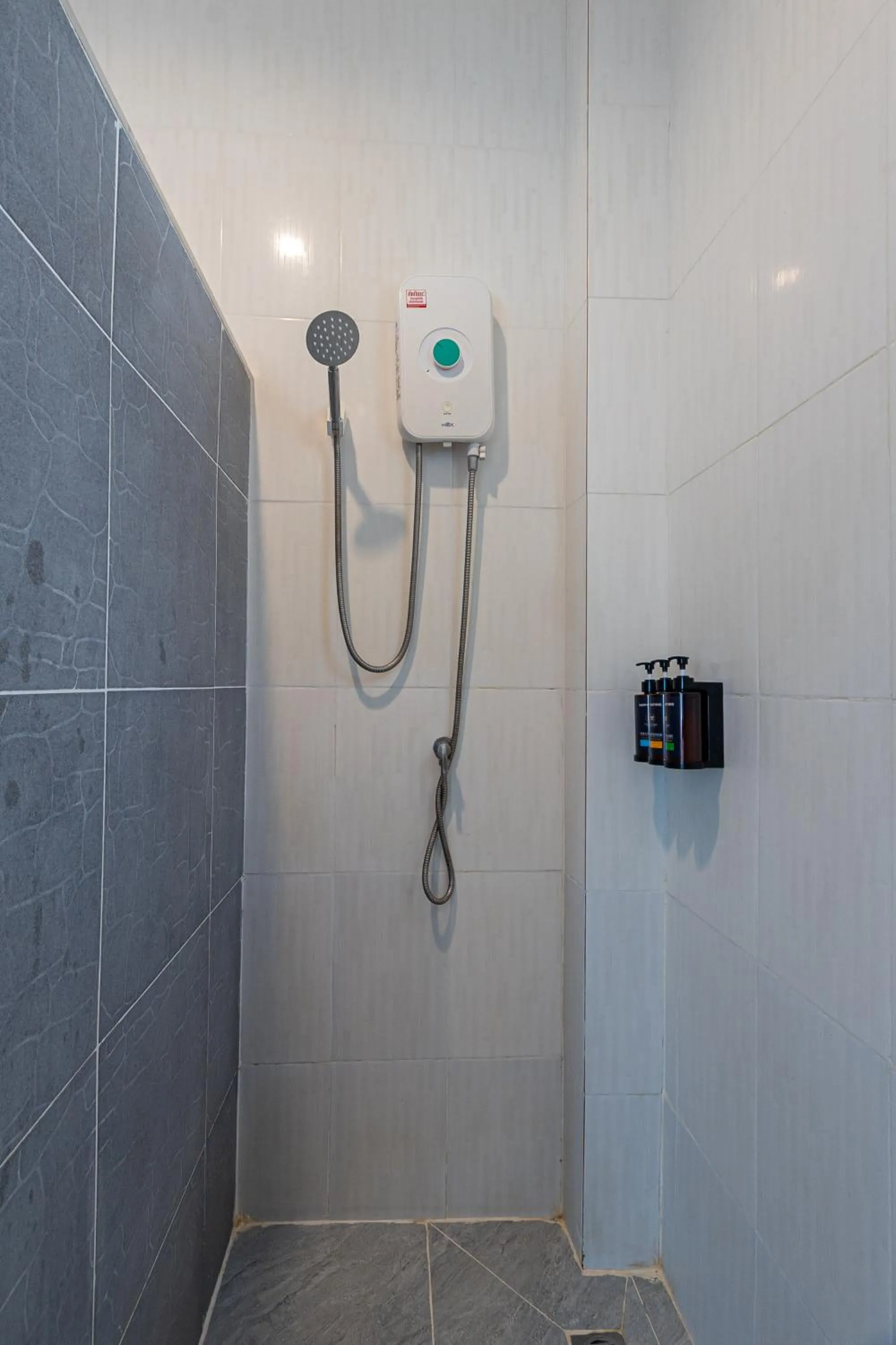 Bathroom in Three Trees Samui Resort - Sarocha Villa