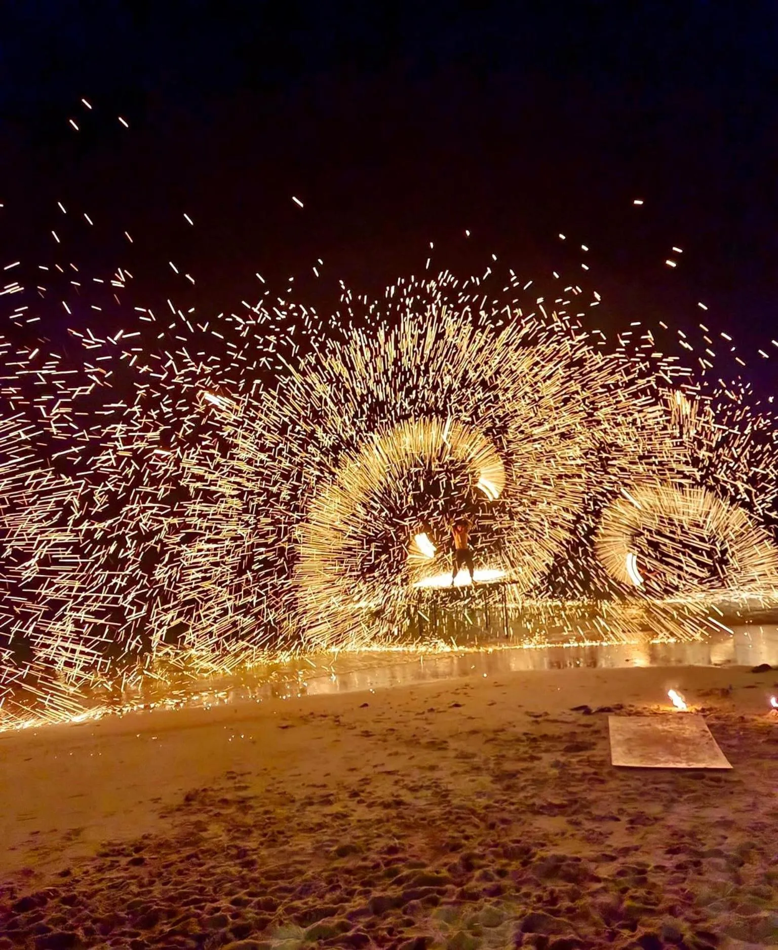 Night in Three Trees Samui Resort - Sarocha Villa