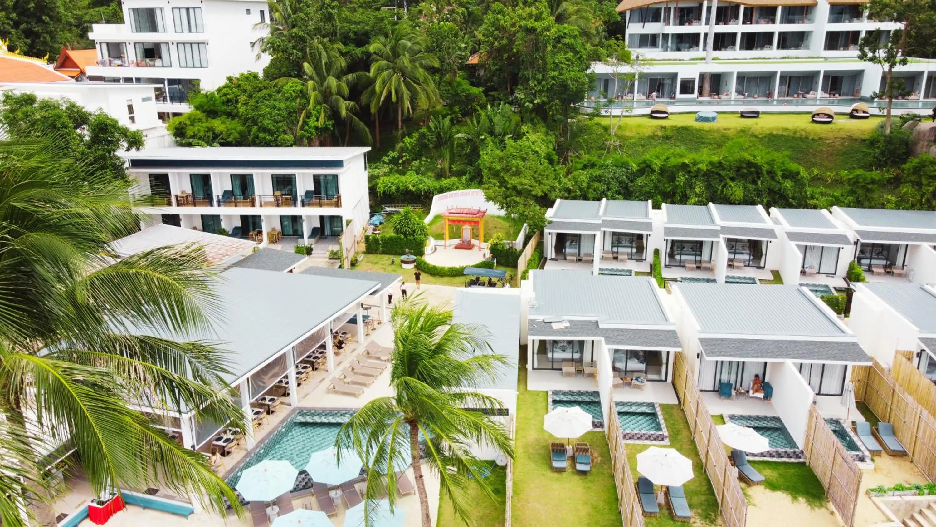 Property building in Three Trees Samui Resort - Sarocha Villa