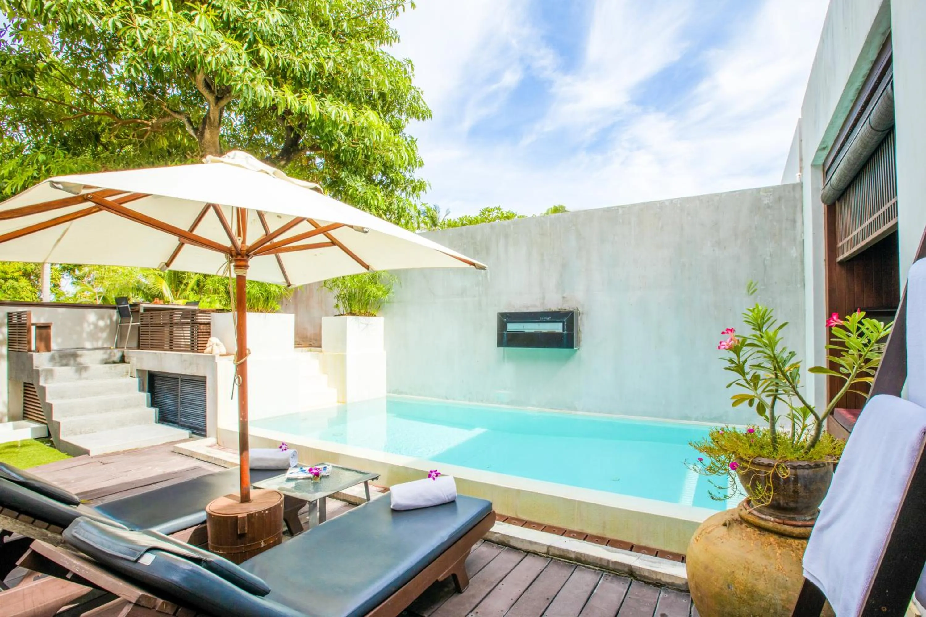 Swimming pool in Pao Jin Poon Villa