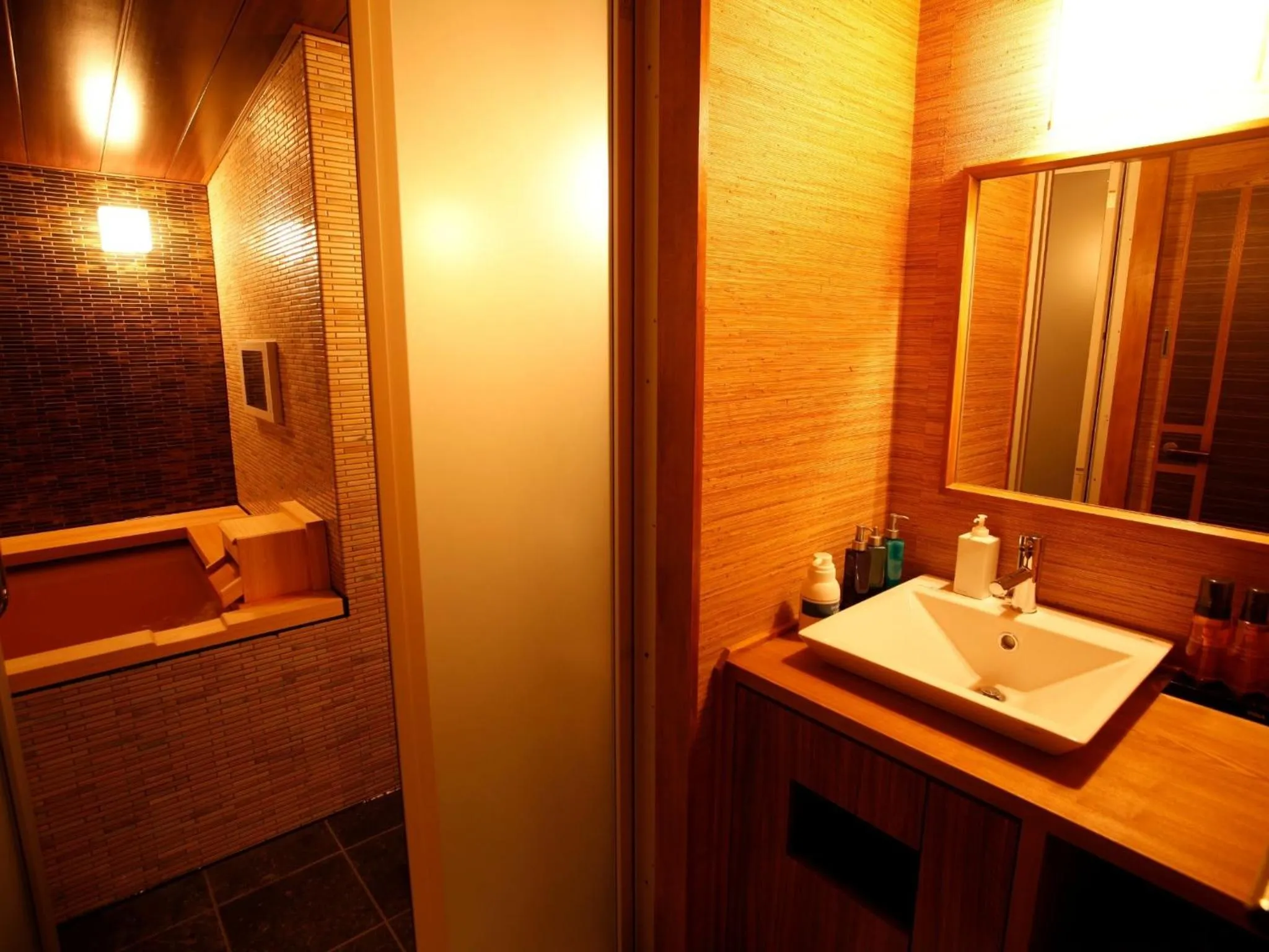 Bathroom in Arima Hot Spring Ryokan Hanamusubi