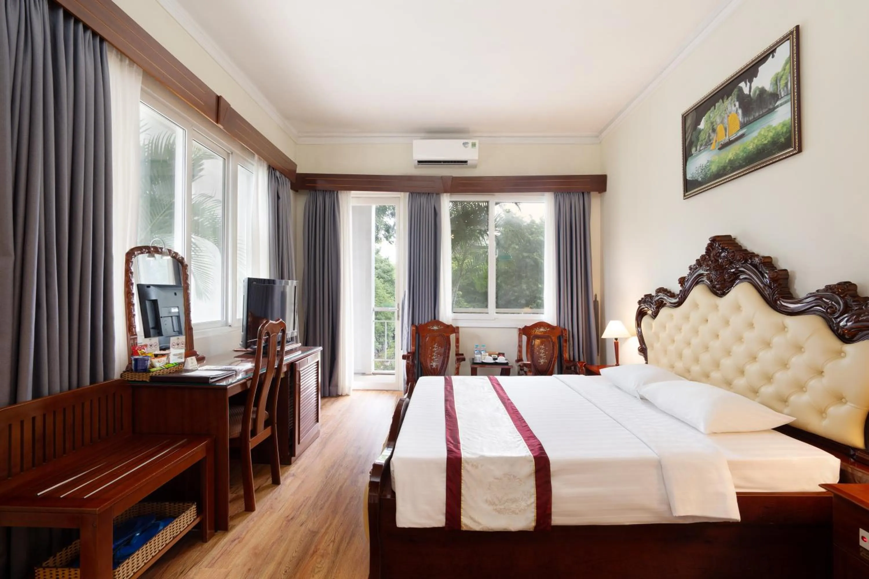 Bed in Victory Sai Gon Hotel