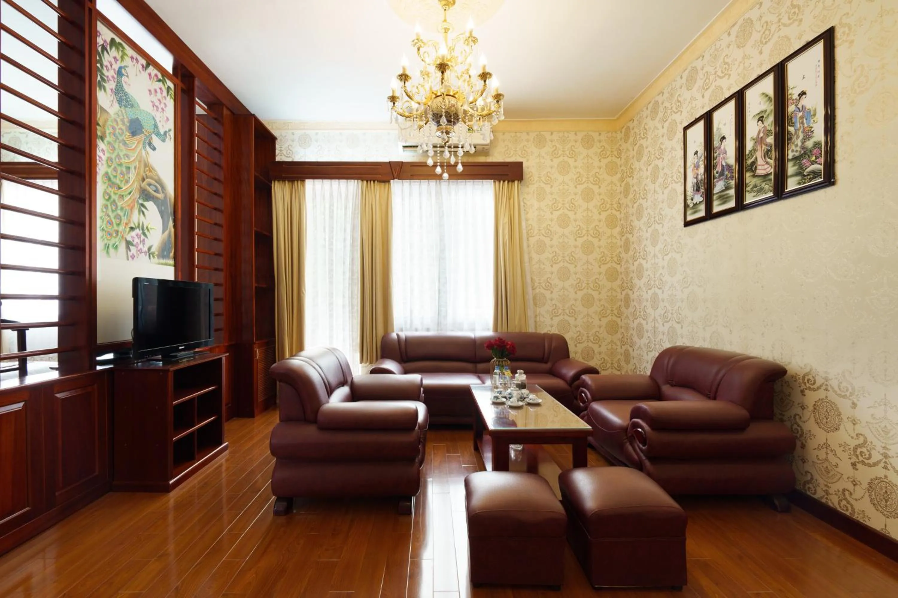 Living room in Victory Sai Gon Hotel
