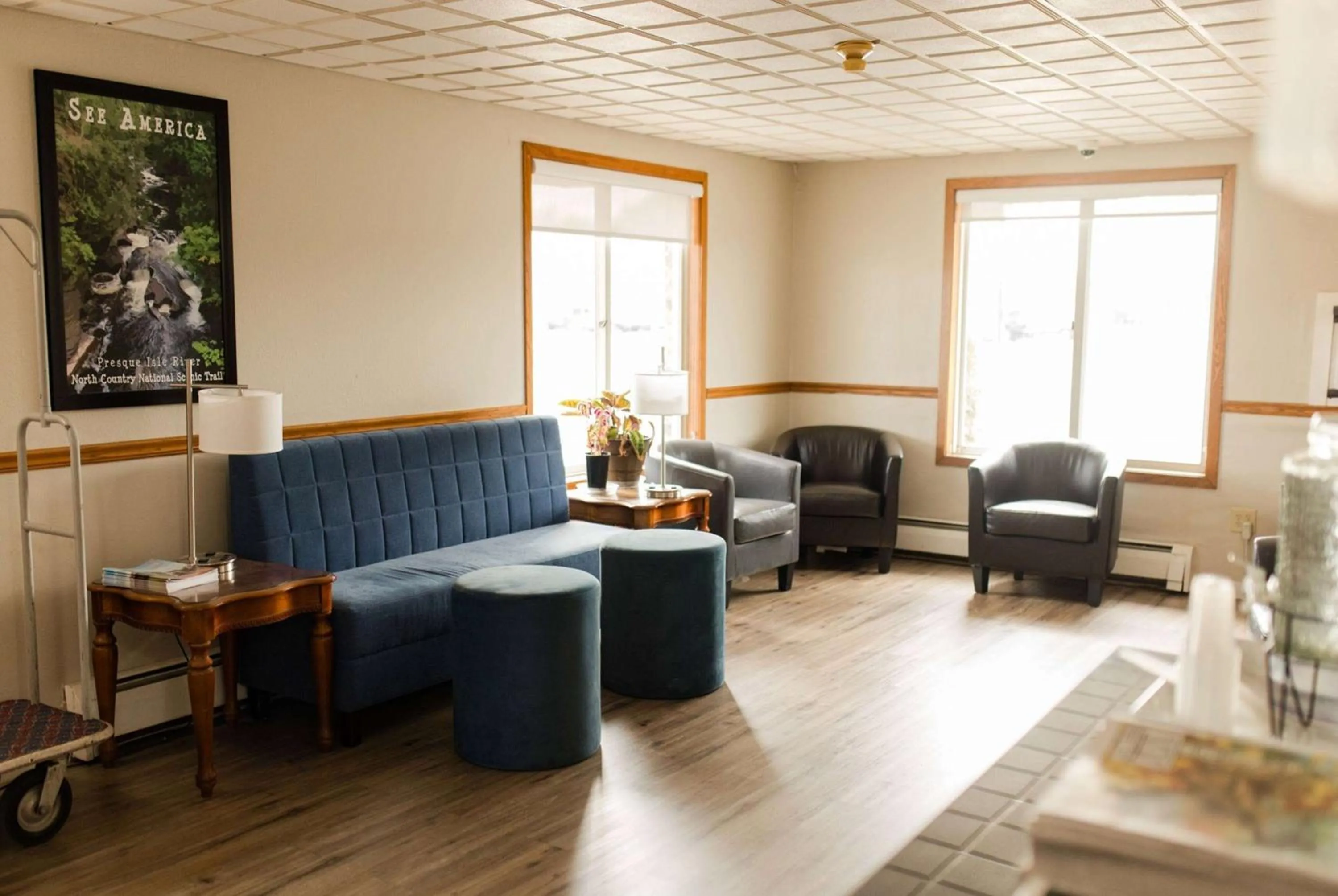 Lobby or reception in Travelodge by Wyndham Escanaba