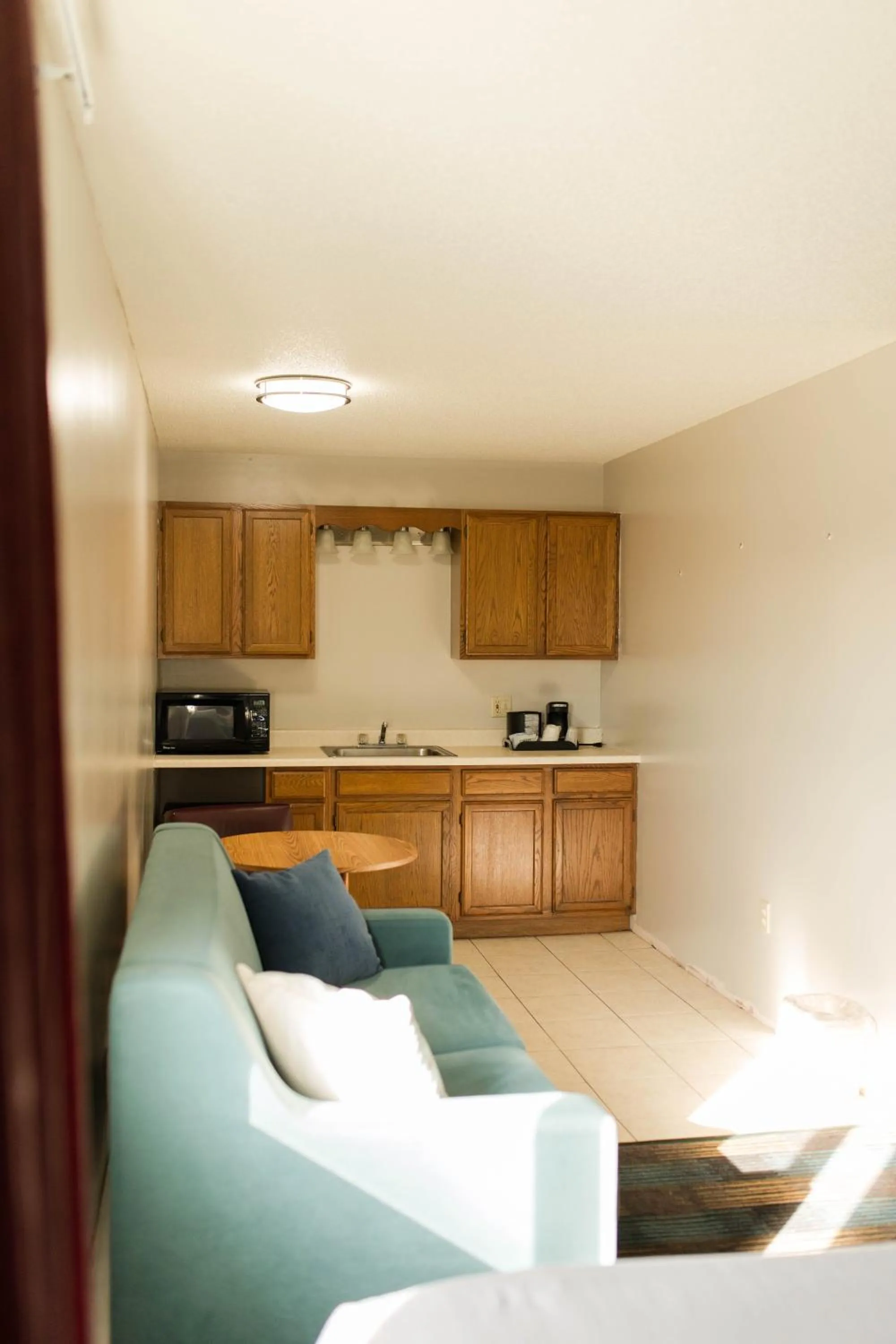 Kitchen or kitchenette in Travelodge by Wyndham Escanaba