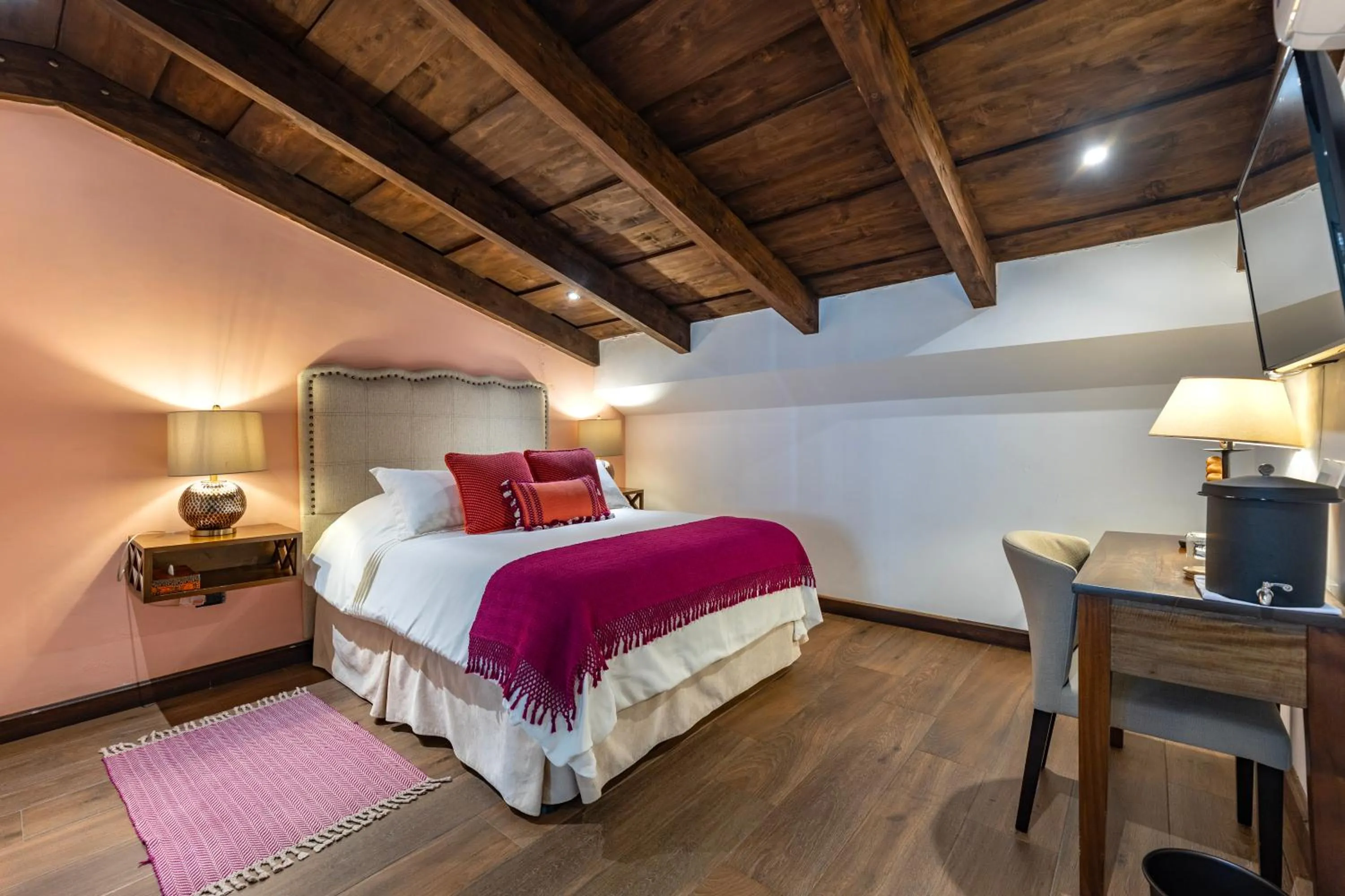 Bed in Casa Faustina Boutique Hotel