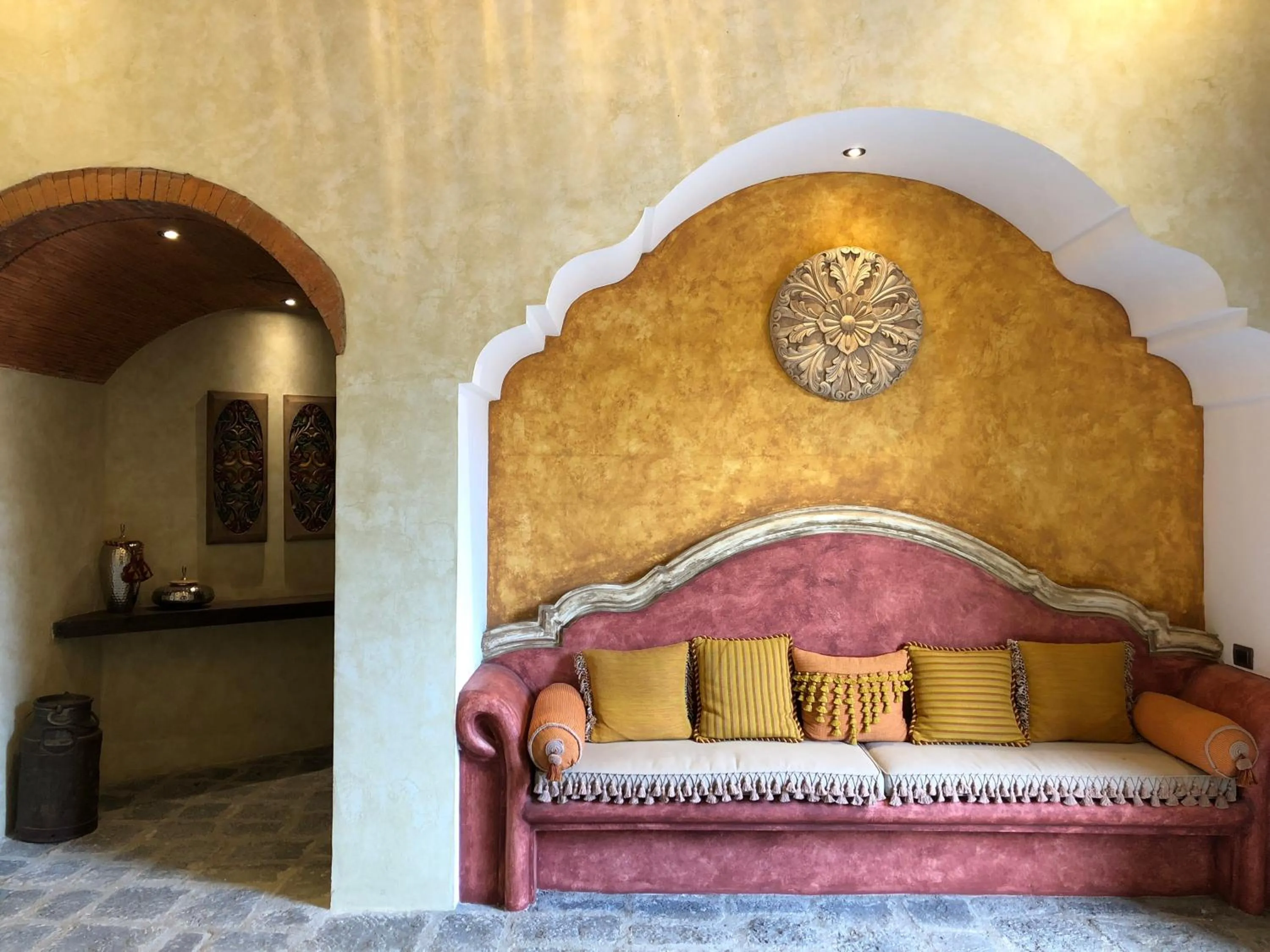 Living room, Bed in Casa Faustina Boutique Hotel