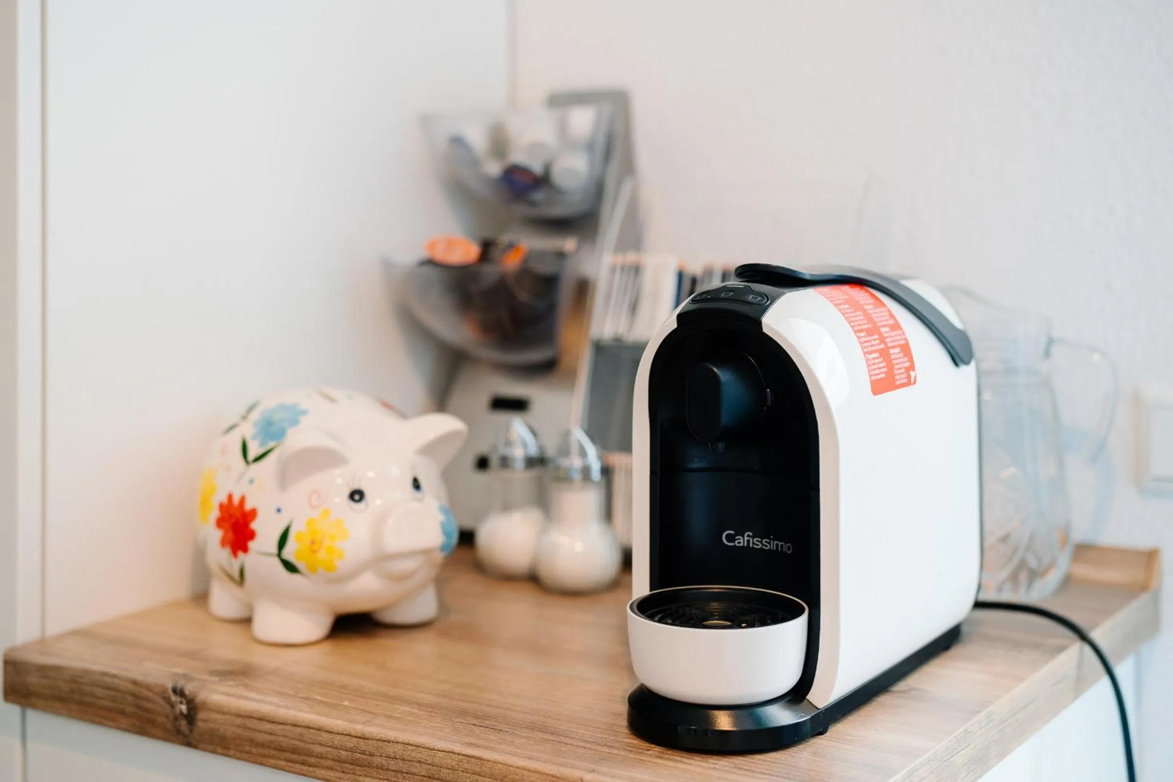 Coffee/tea facilities in GästeHaus am Flughafen Düsseldorf