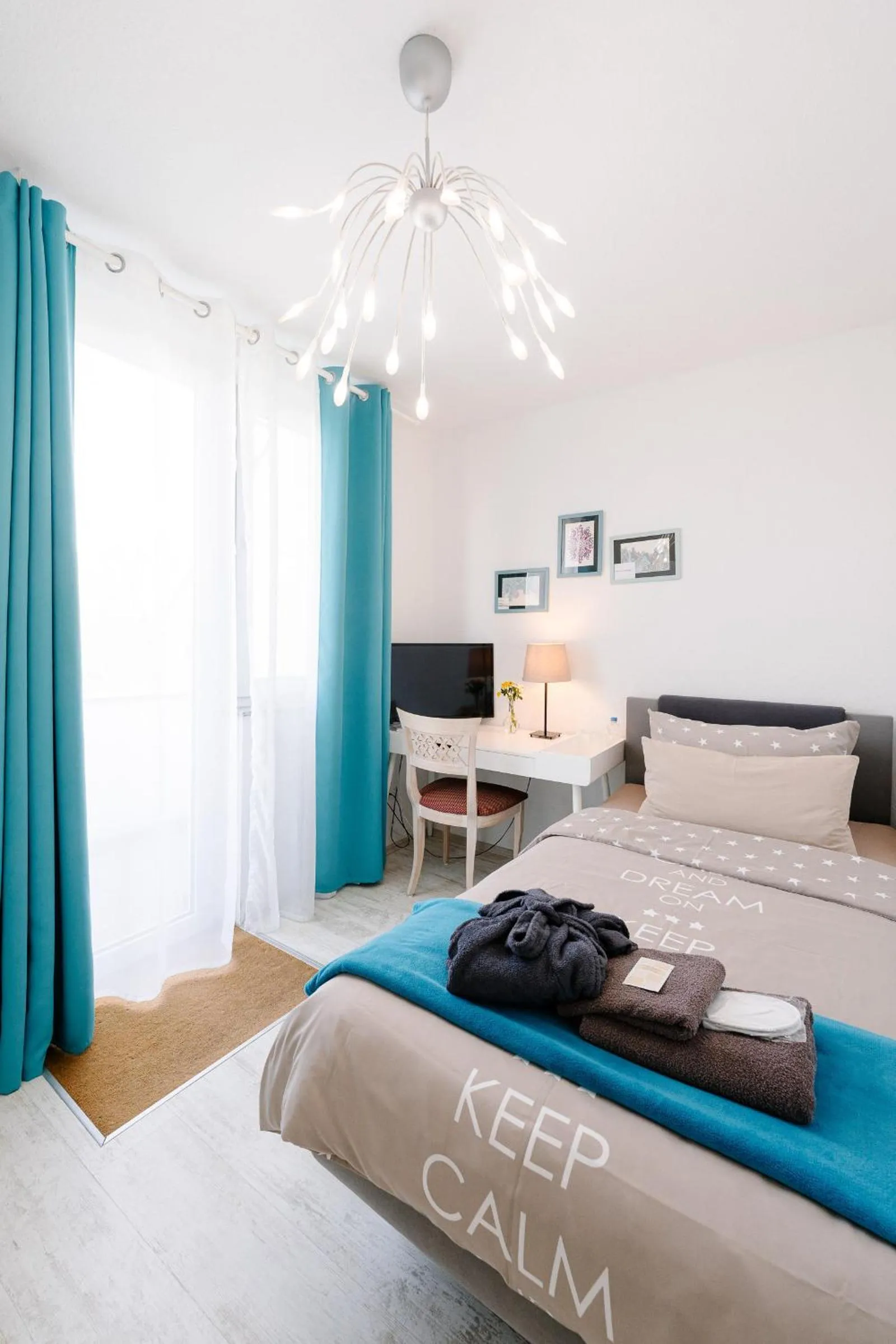 Bed in GästeHaus am Flughafen Düsseldorf