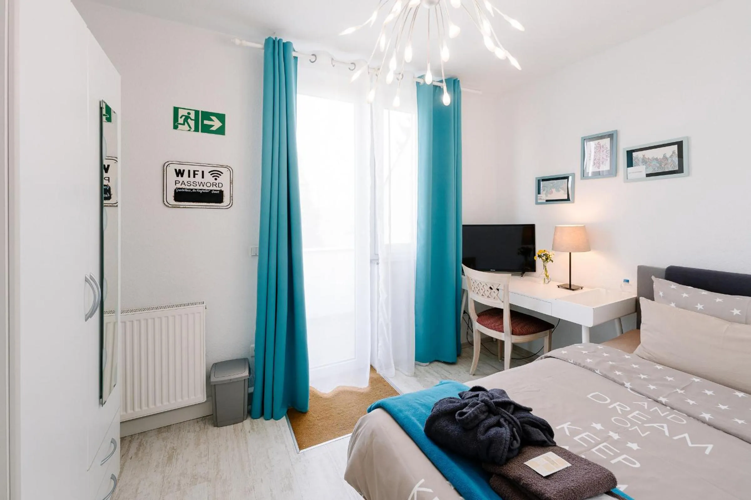 Bed in GästeHaus am Flughafen Düsseldorf