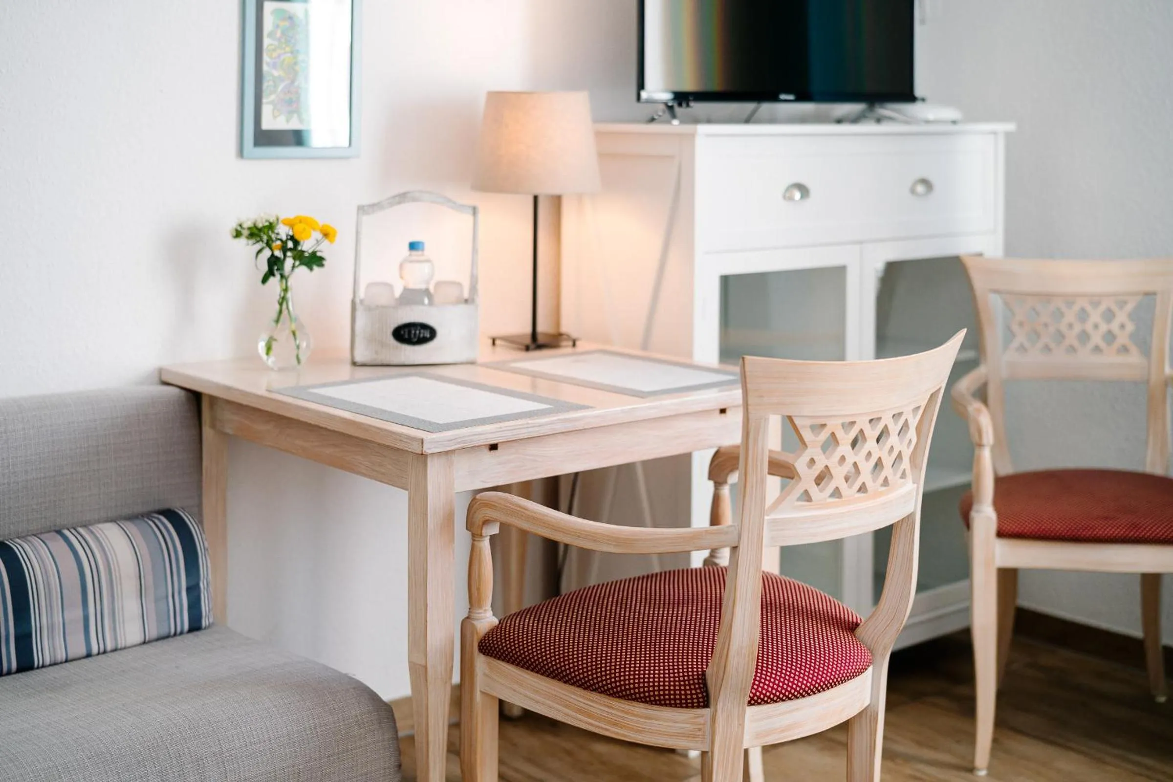 TV and multimedia in GästeHaus am Flughafen Düsseldorf