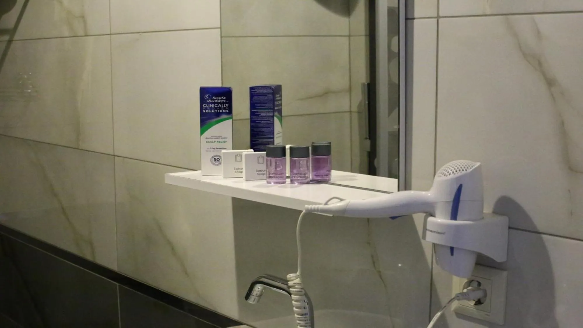 Bathroom in Eva Otel