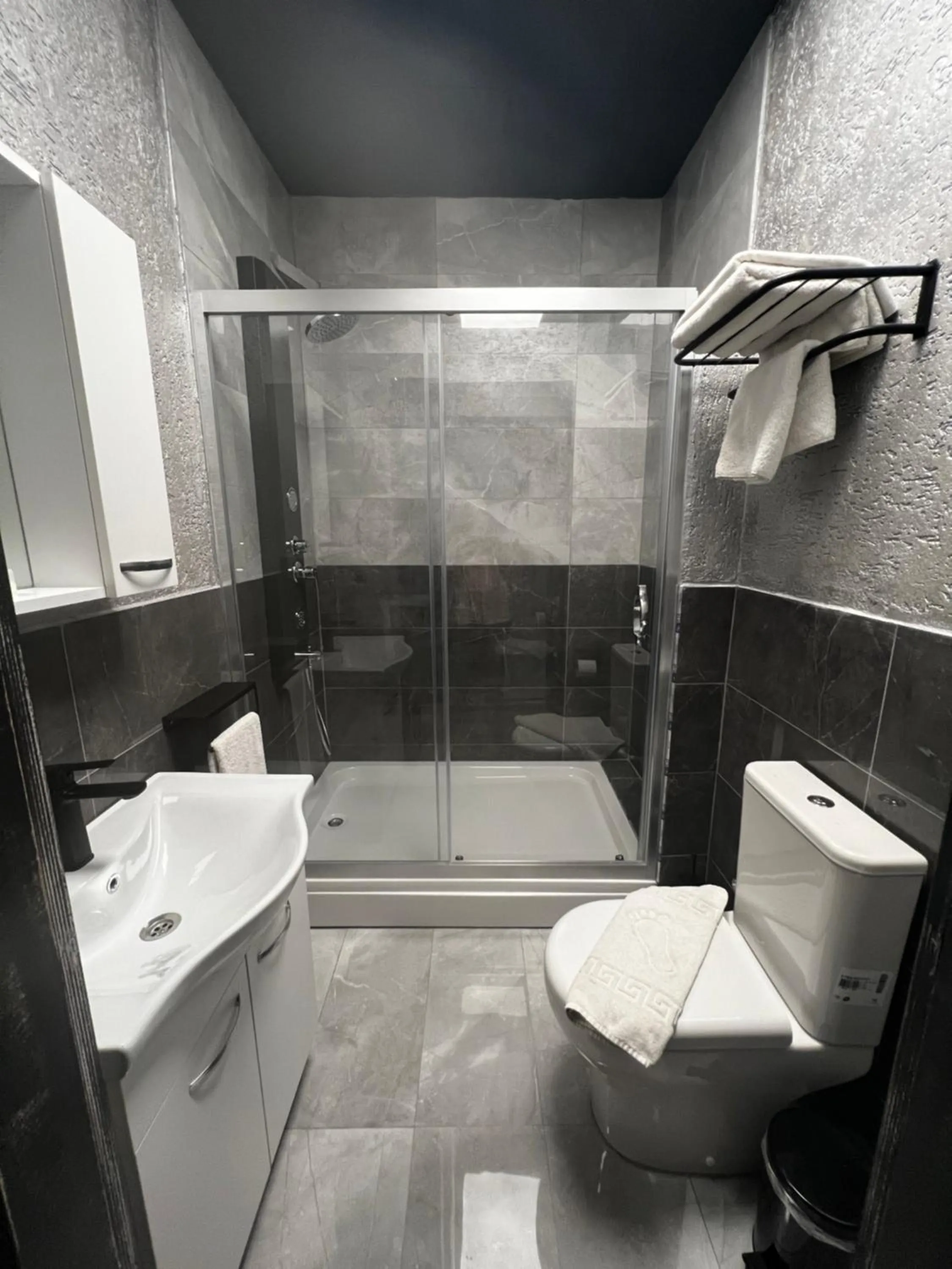 Bathroom in Eva Otel