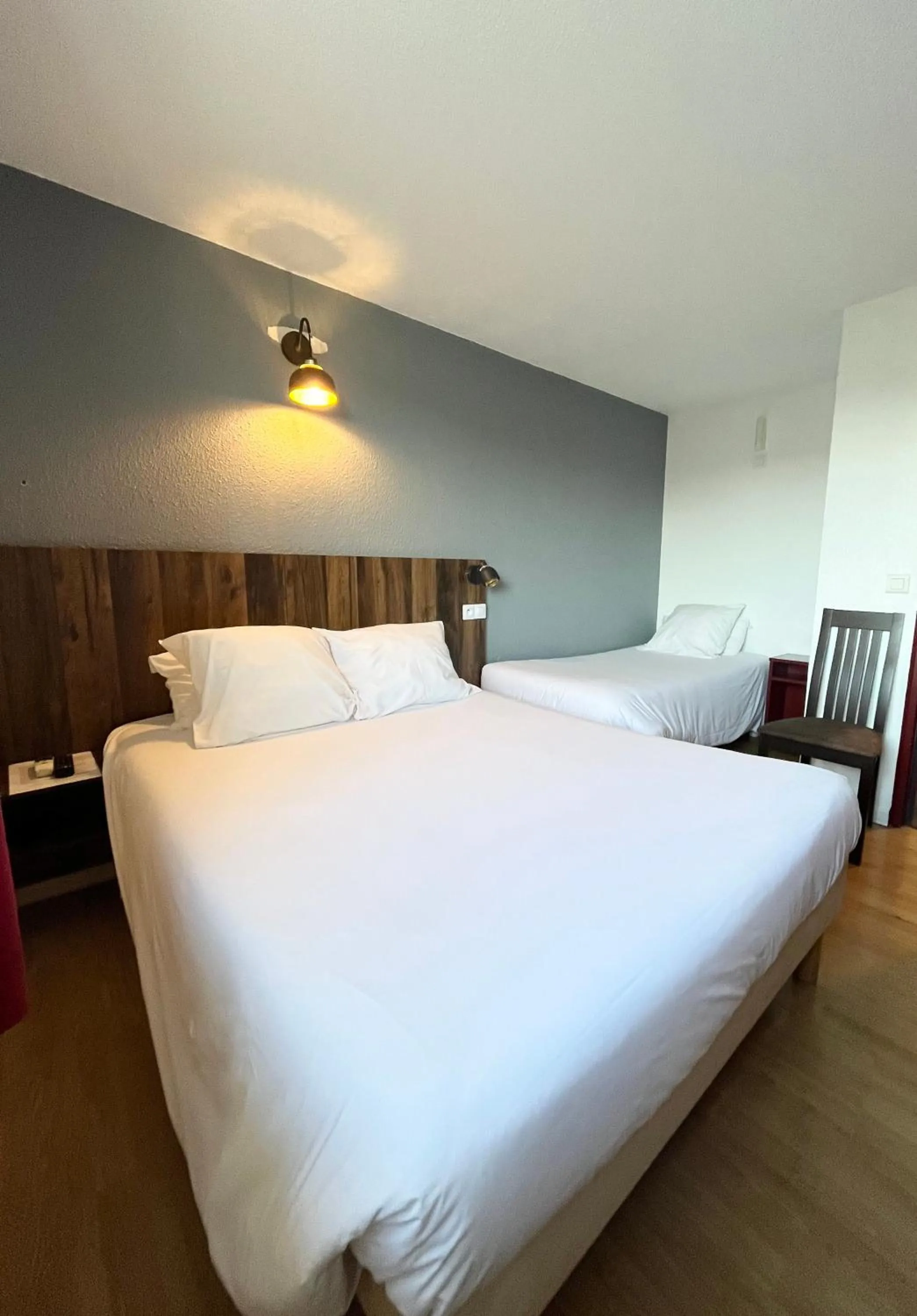 Bed in FastHôtel Mont de Marsan - Un Hôtel FH Collection