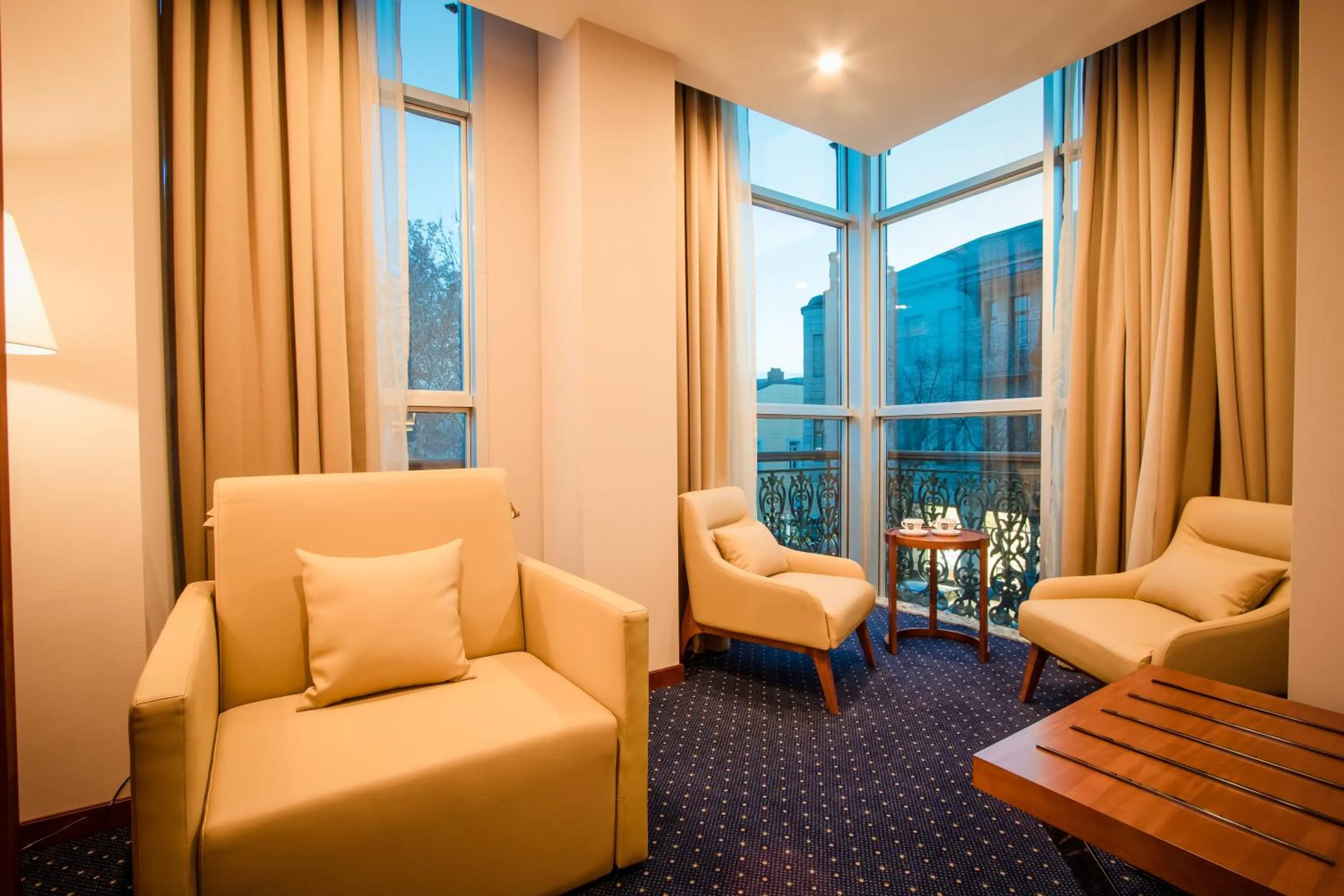 Living room in New Tiflis Hotel