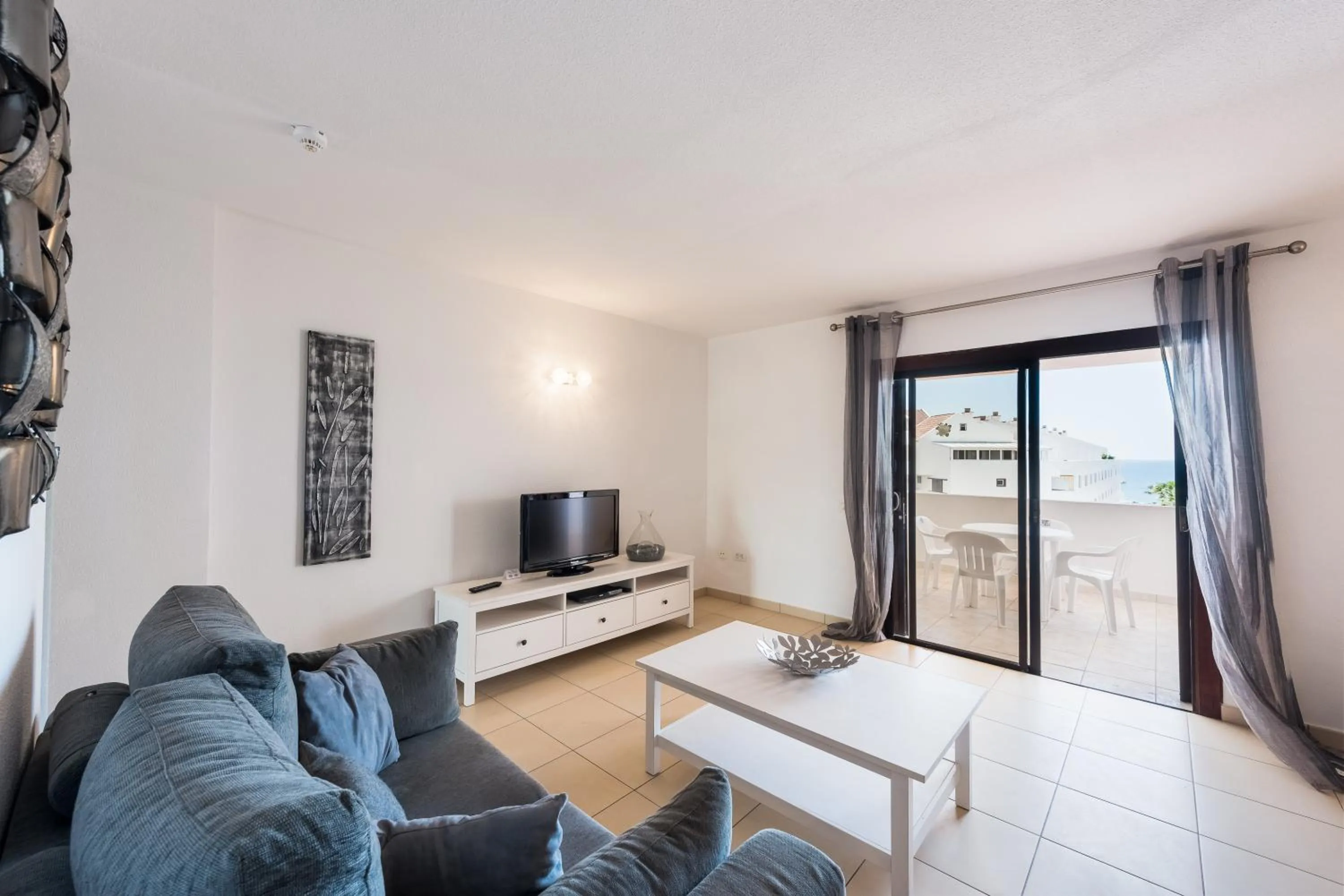Living room in Paloma Beach Apartments