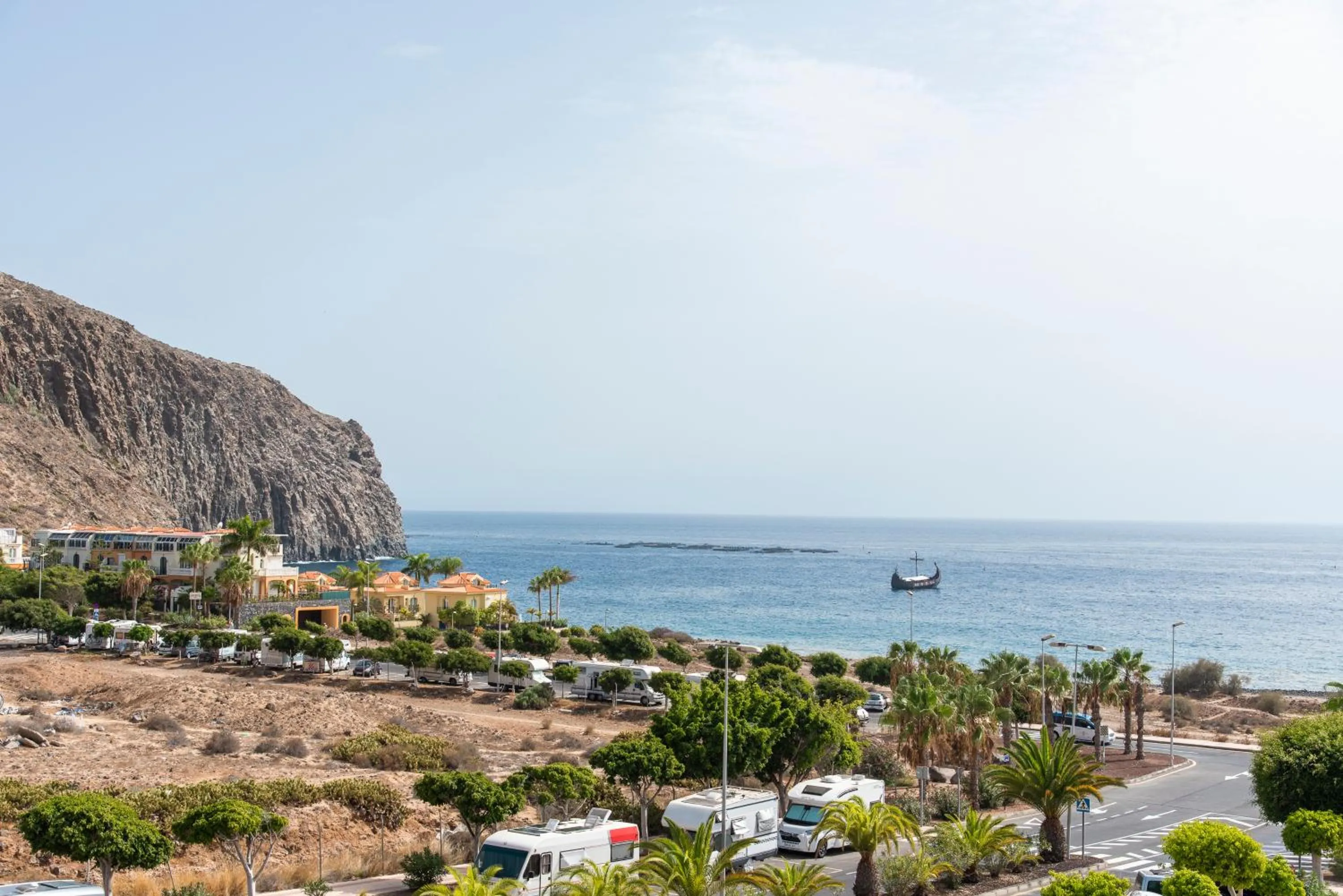 Mountain view in Paloma Beach Apartments