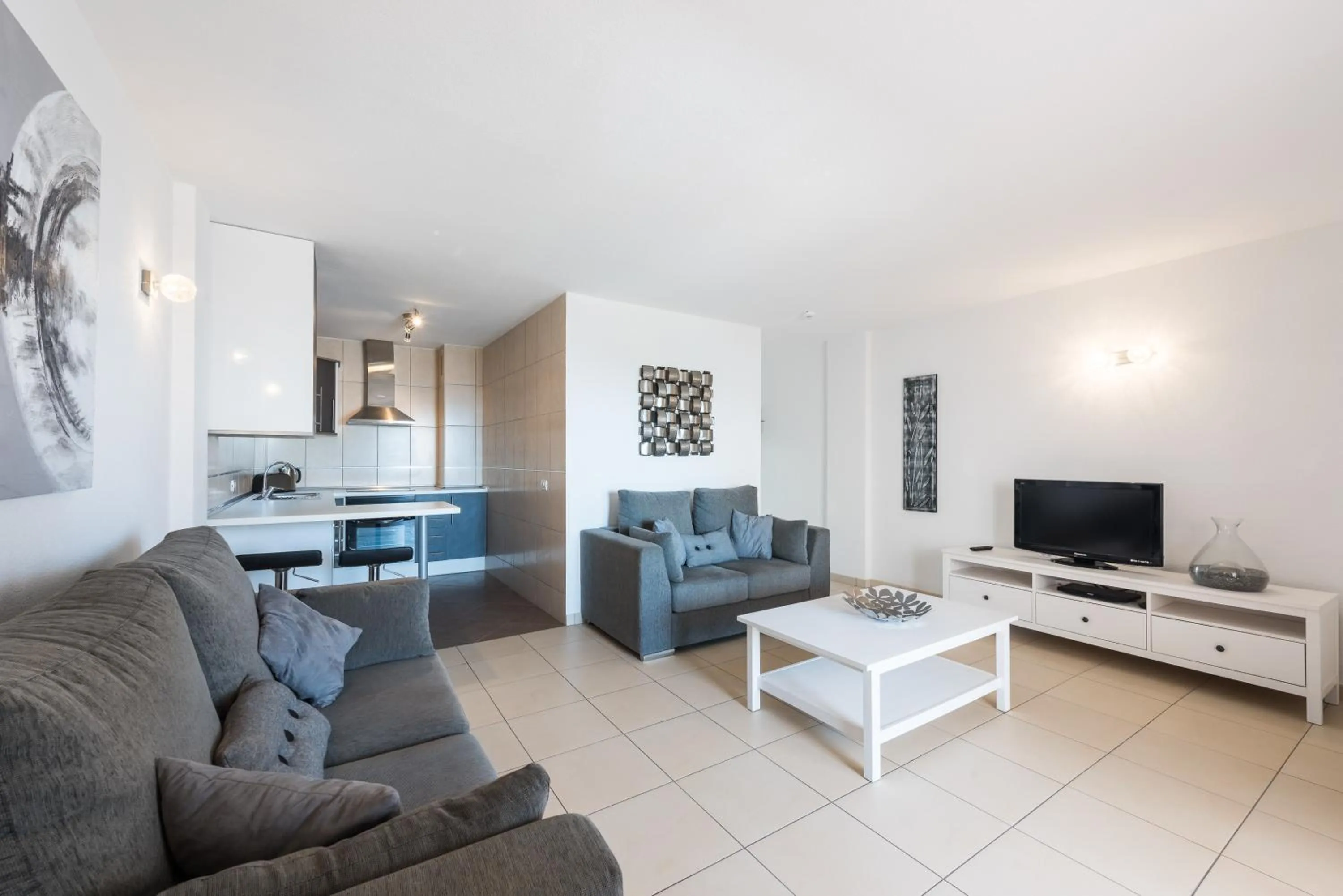 Living room in Paloma Beach Apartments