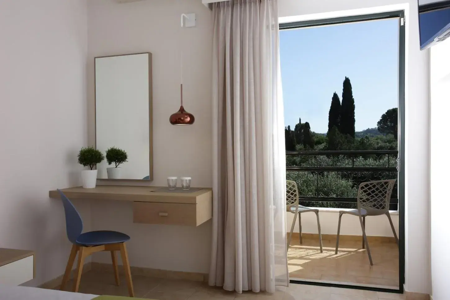 Superior Triple Room in Paradise Hotel Corfu Superior Triple Room in Paradise Hotel Corfu