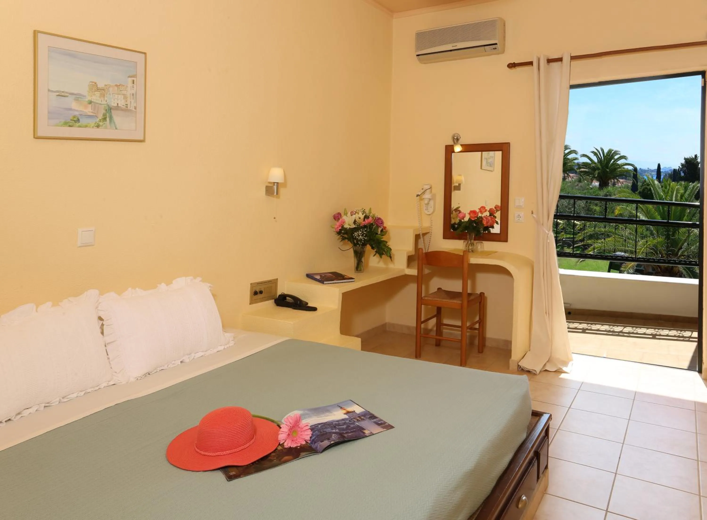 Property building, Bed in Paradise Hotel Corfu