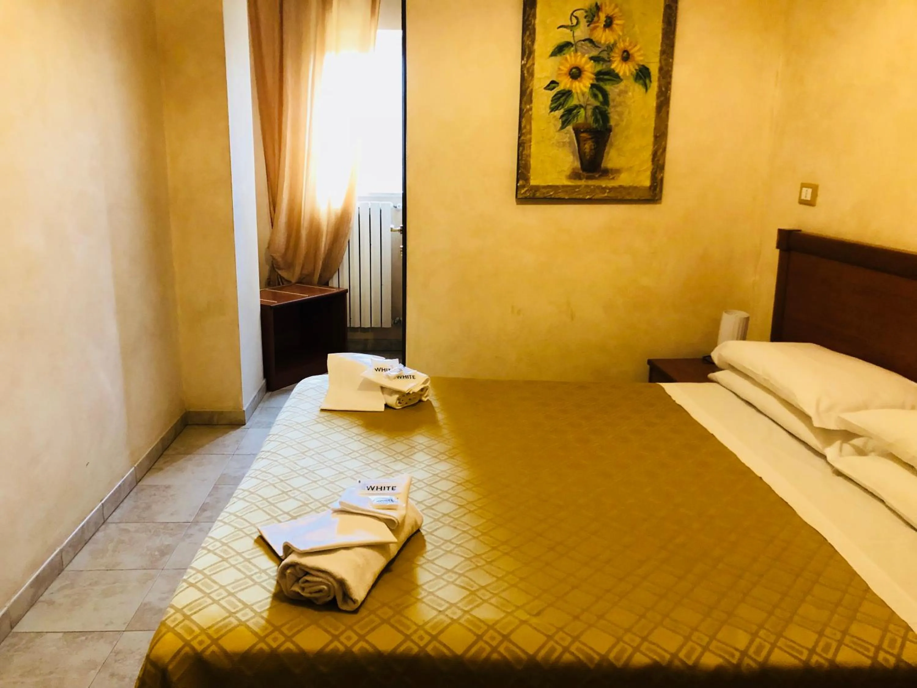 Photo of the whole room, Bed in Hotel Casarola - Trigoria