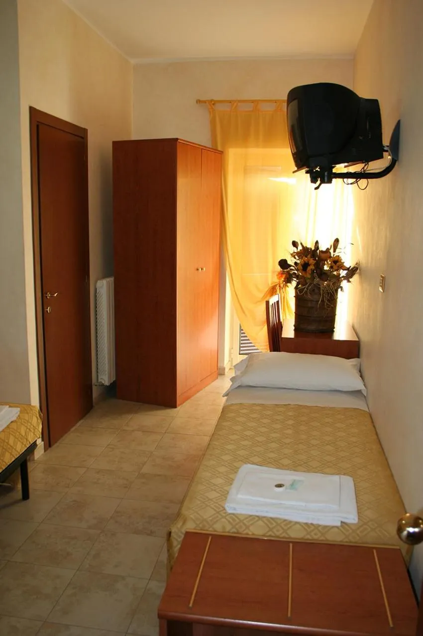 Bed in Hotel Casarola - Trigoria