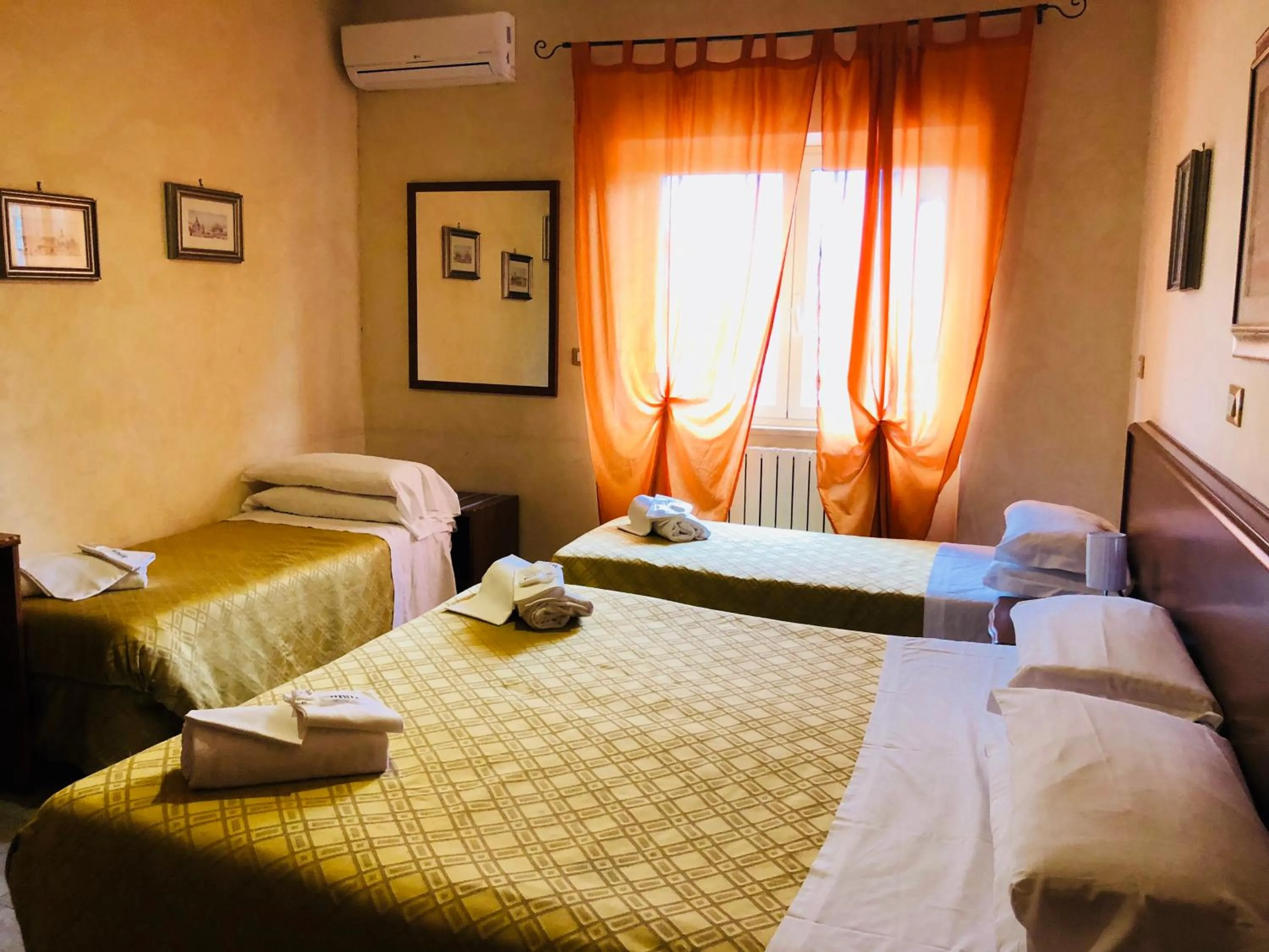 Bed in Hotel Casarola - Trigoria