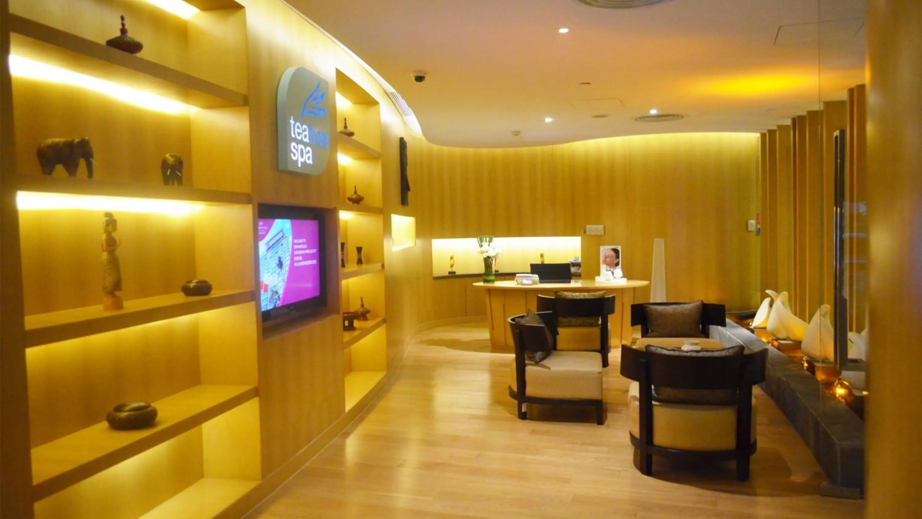 Spa and wellness centre/facilities in Crowne Plaza Zhongshan Wing On City by IHG