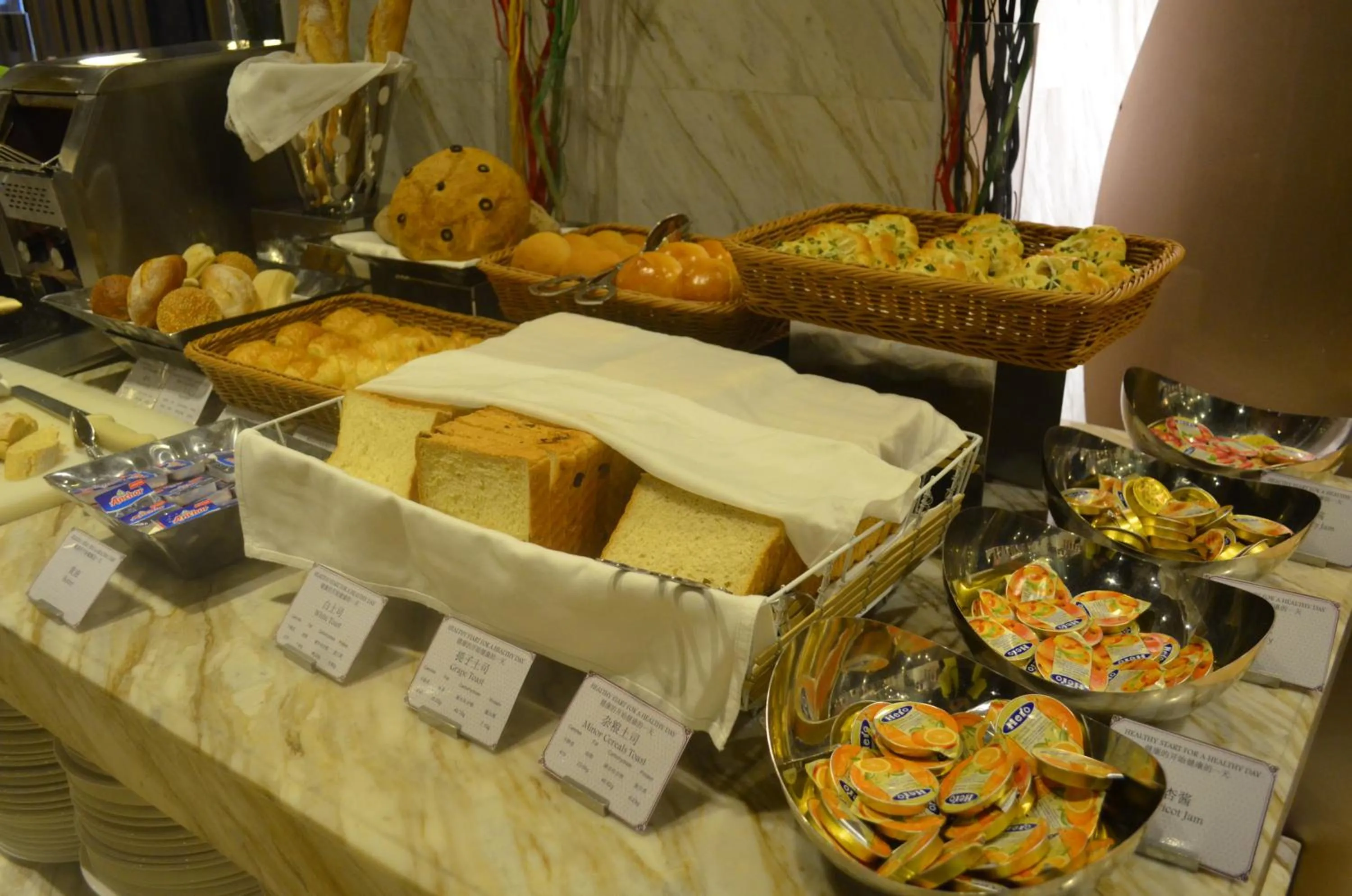 Breakfast in Crowne Plaza Zhongshan Wing On City by IHG