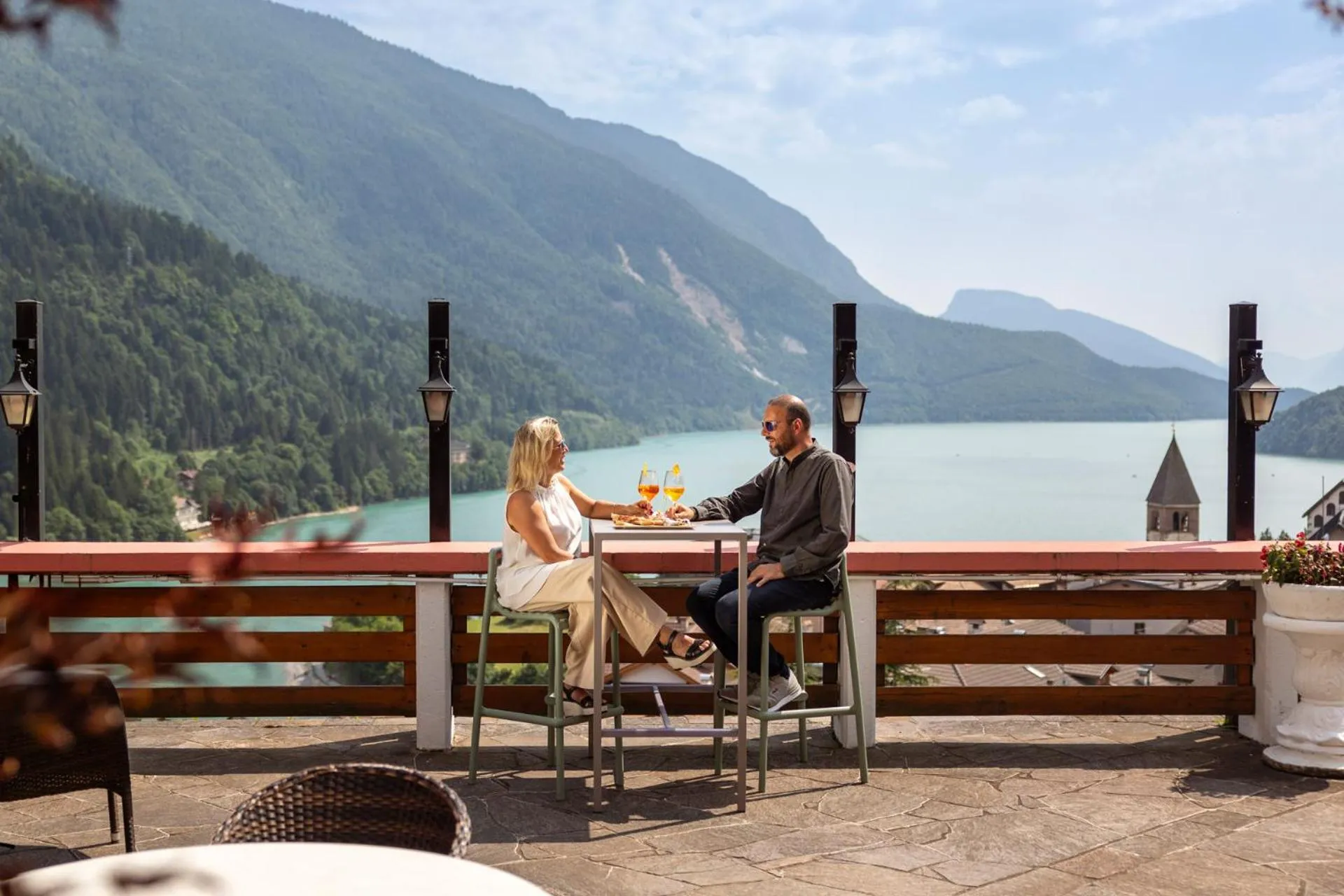 Balcony/Terrace in Hotel Londra Slow Living Molveno