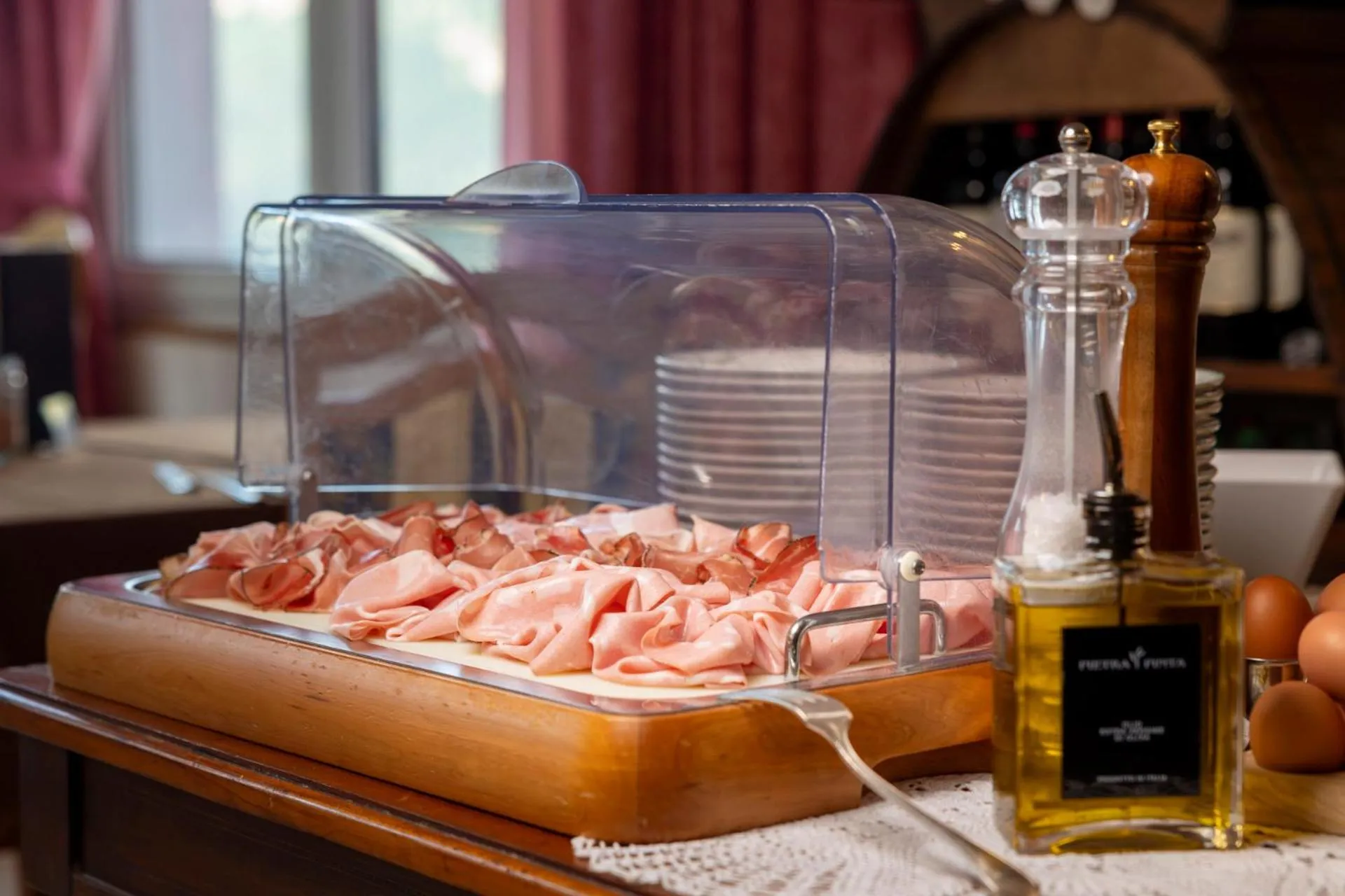 Breakfast in Hotel Londra Slow Living Molveno