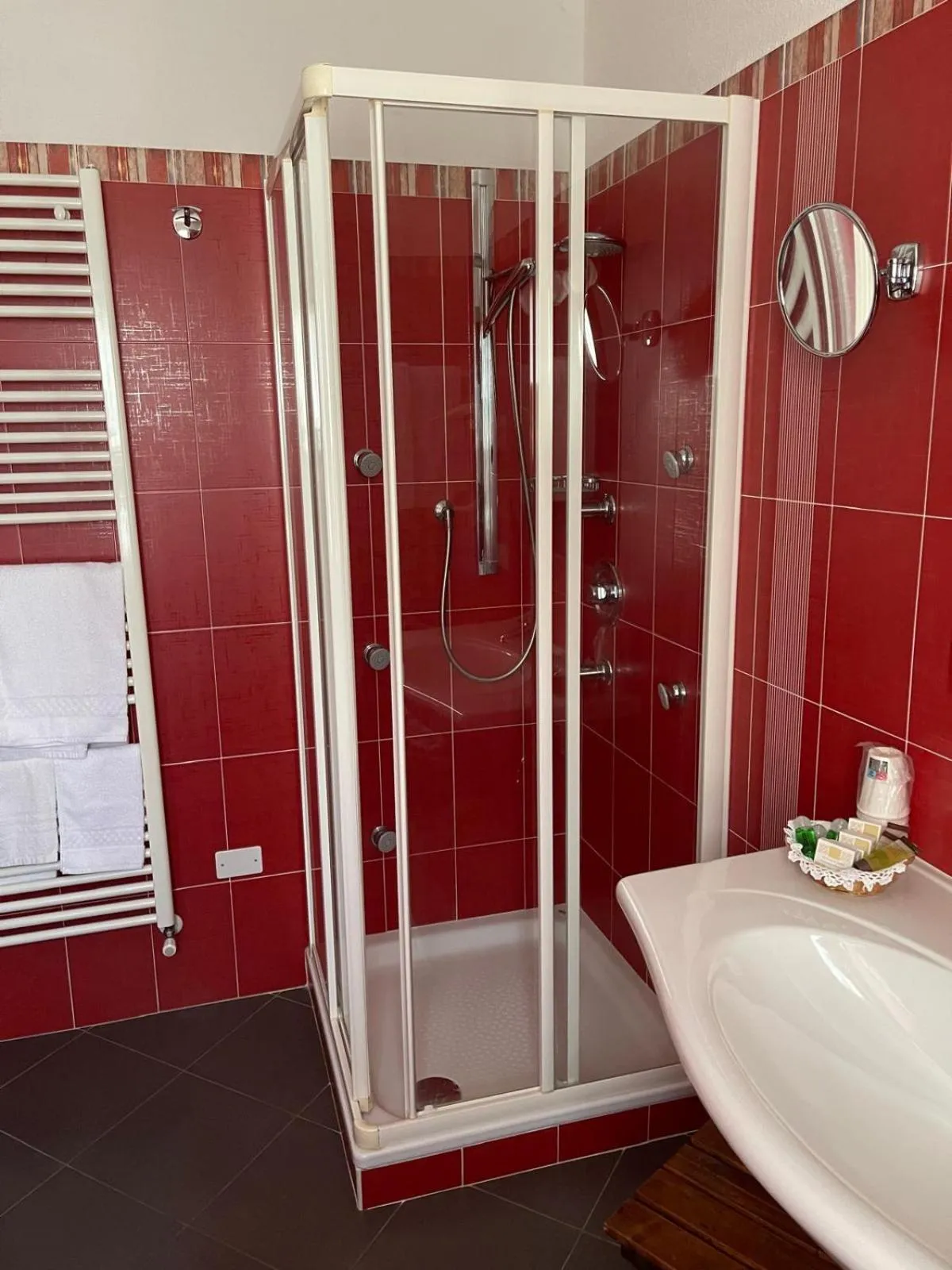 Hotel Londra Slow Living Molveno