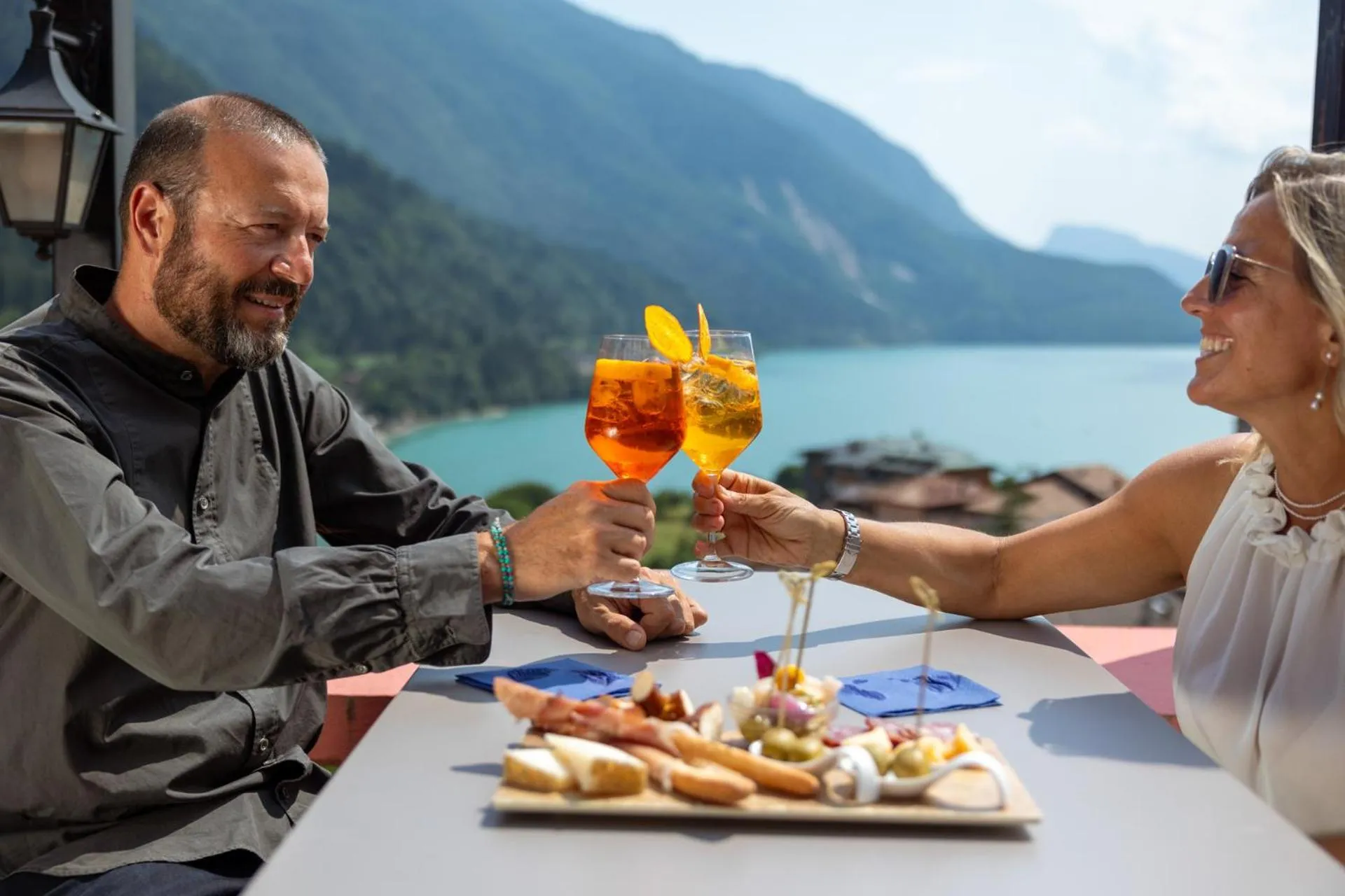 Balcony/Terrace in Hotel Londra Slow Living Molveno