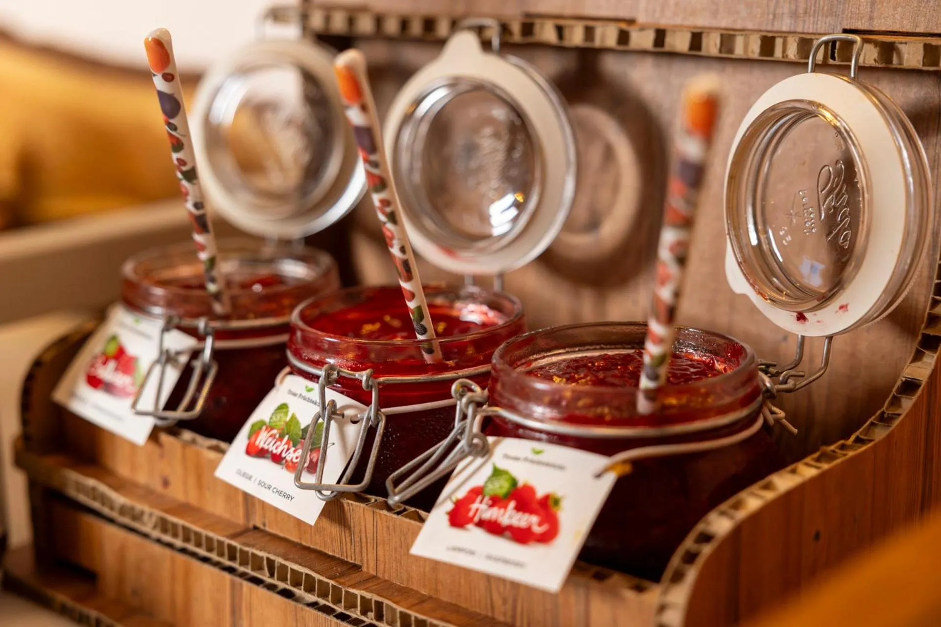 Breakfast in Hotel Londra Slow Living Molveno