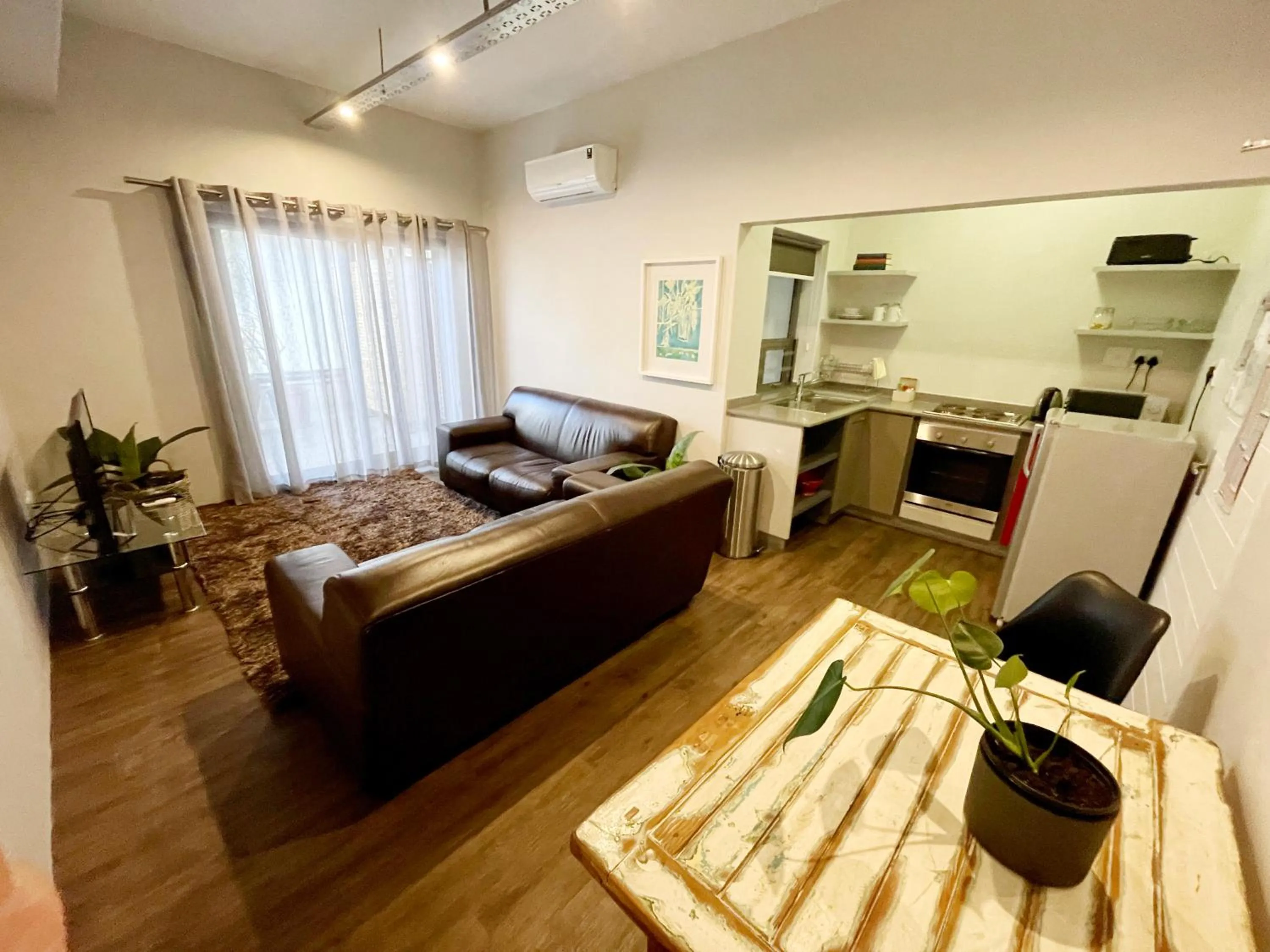 Kitchen or kitchenette in Zeederberg Corner