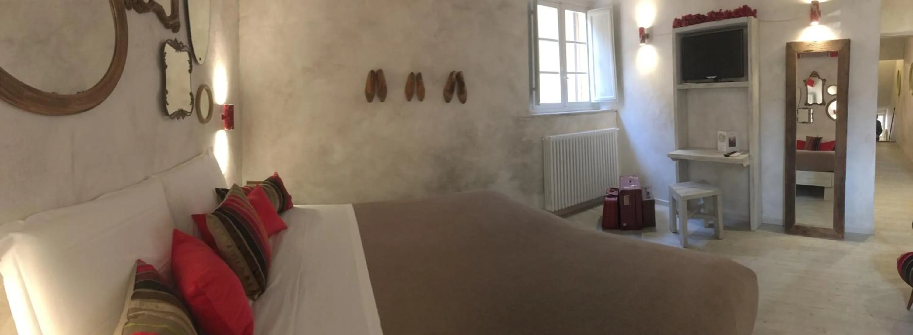 Photo of the whole room in Il Pozzo di Santa Zita