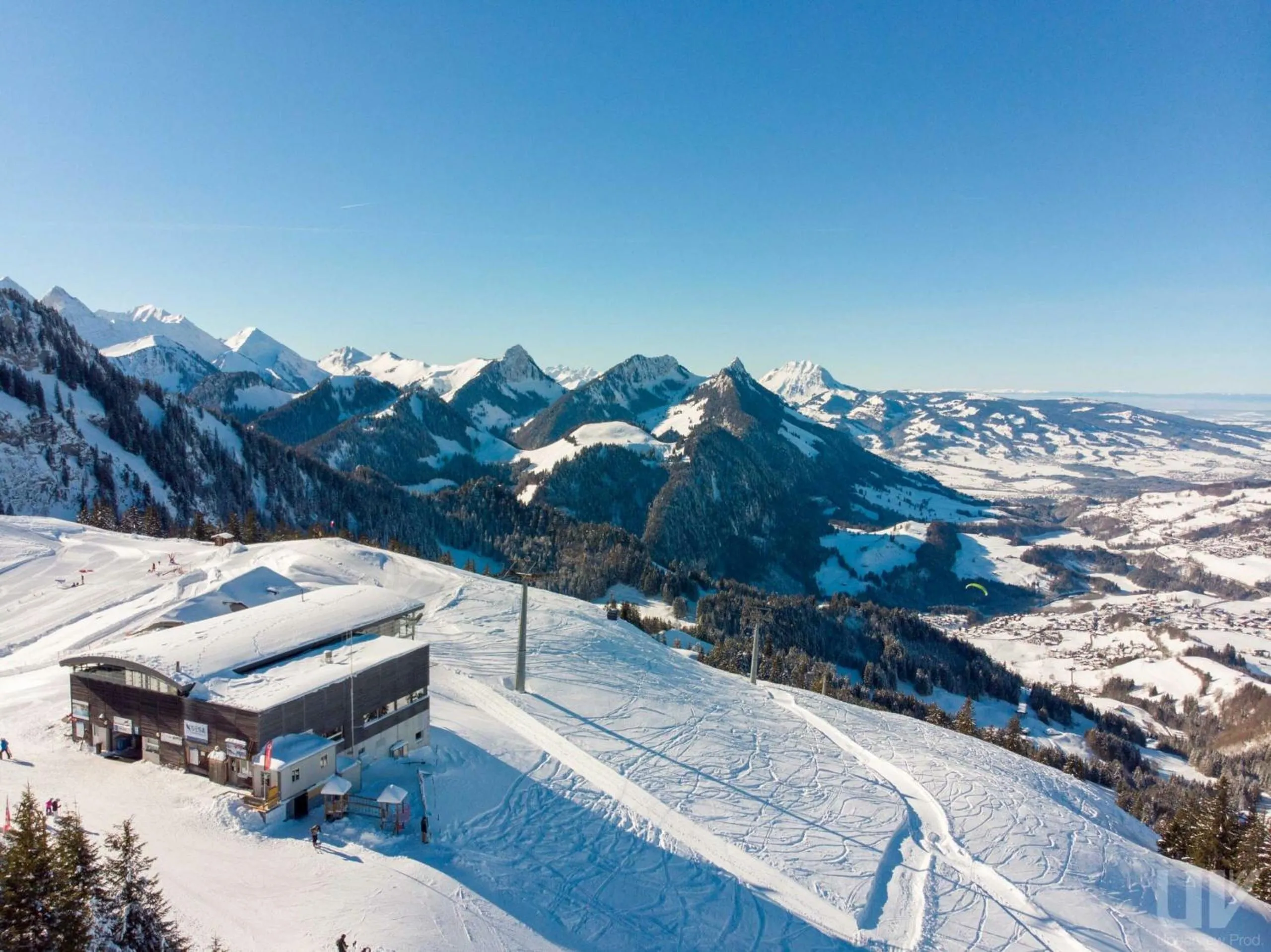 Winter in Résidence le Sapin & Bains de la Gruyère