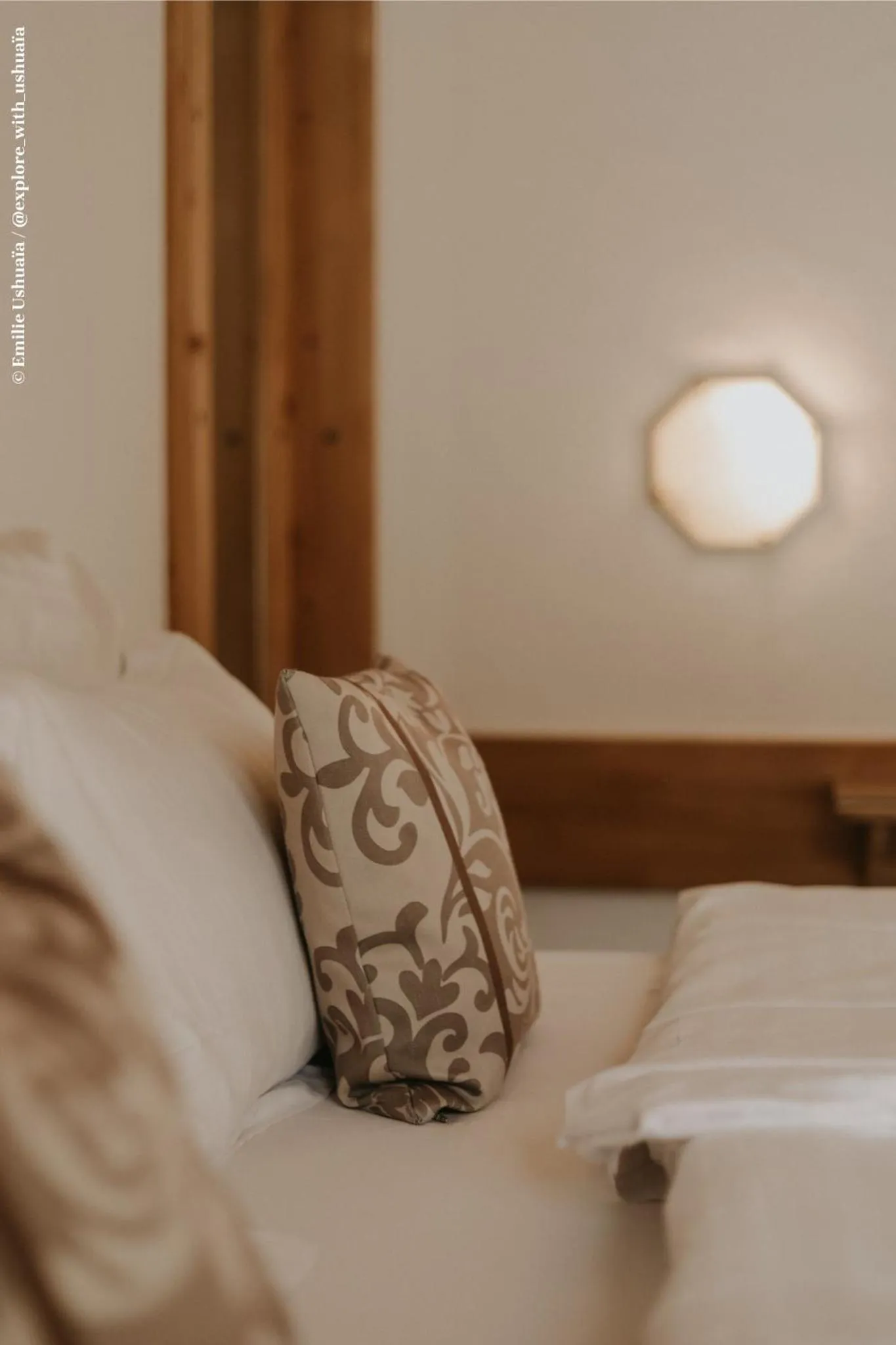 Bed in Résidence le Sapin & Bains de la Gruyère