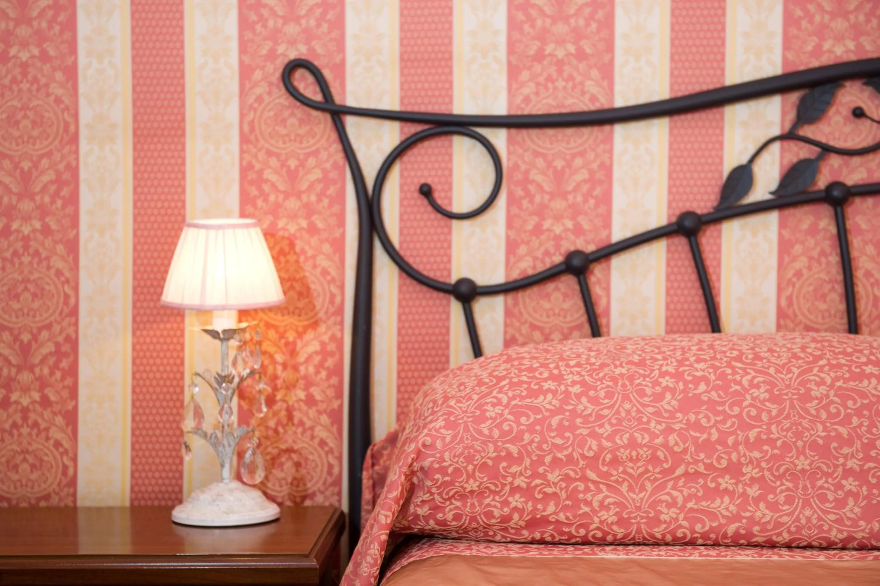 Decorative detail, Bed in Locanda Antico Fiore