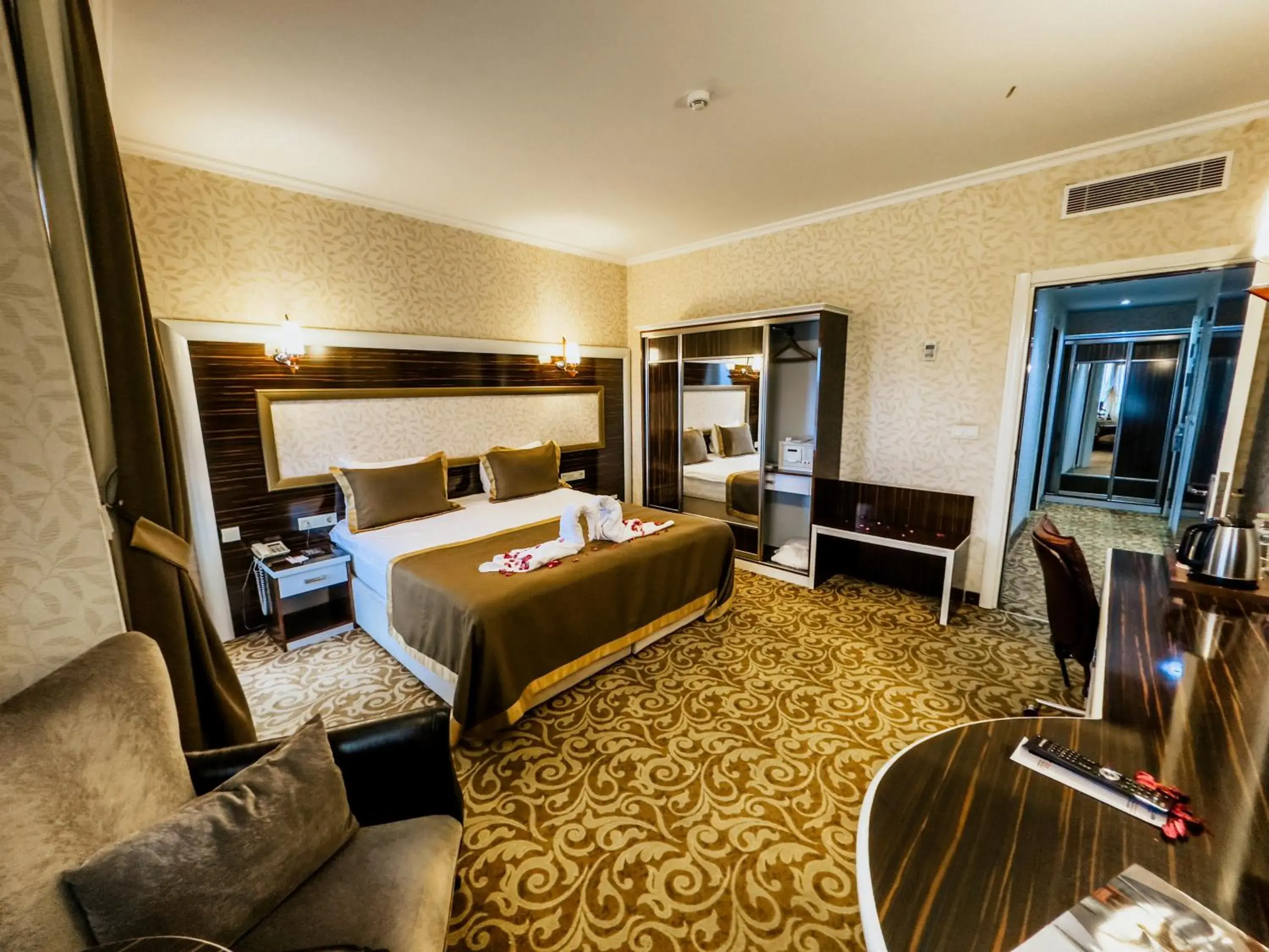 Family Junior Suite in Elegance Resort Hotel & SPA Wellness-Aqua Family Junior Suite in Elegance Resort Hotel & SPA Wellness-Aqua