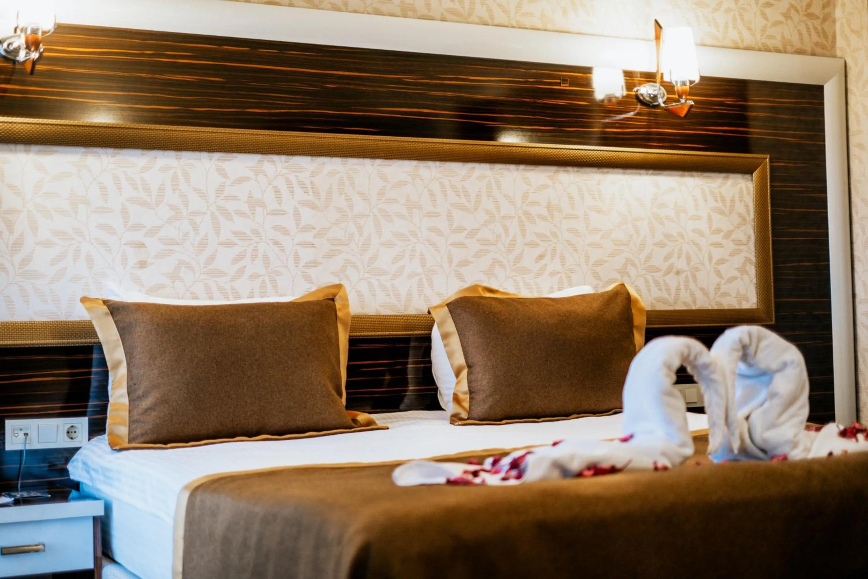 Bed in Elegance Resort Hotel & SPA Wellness-Aqua