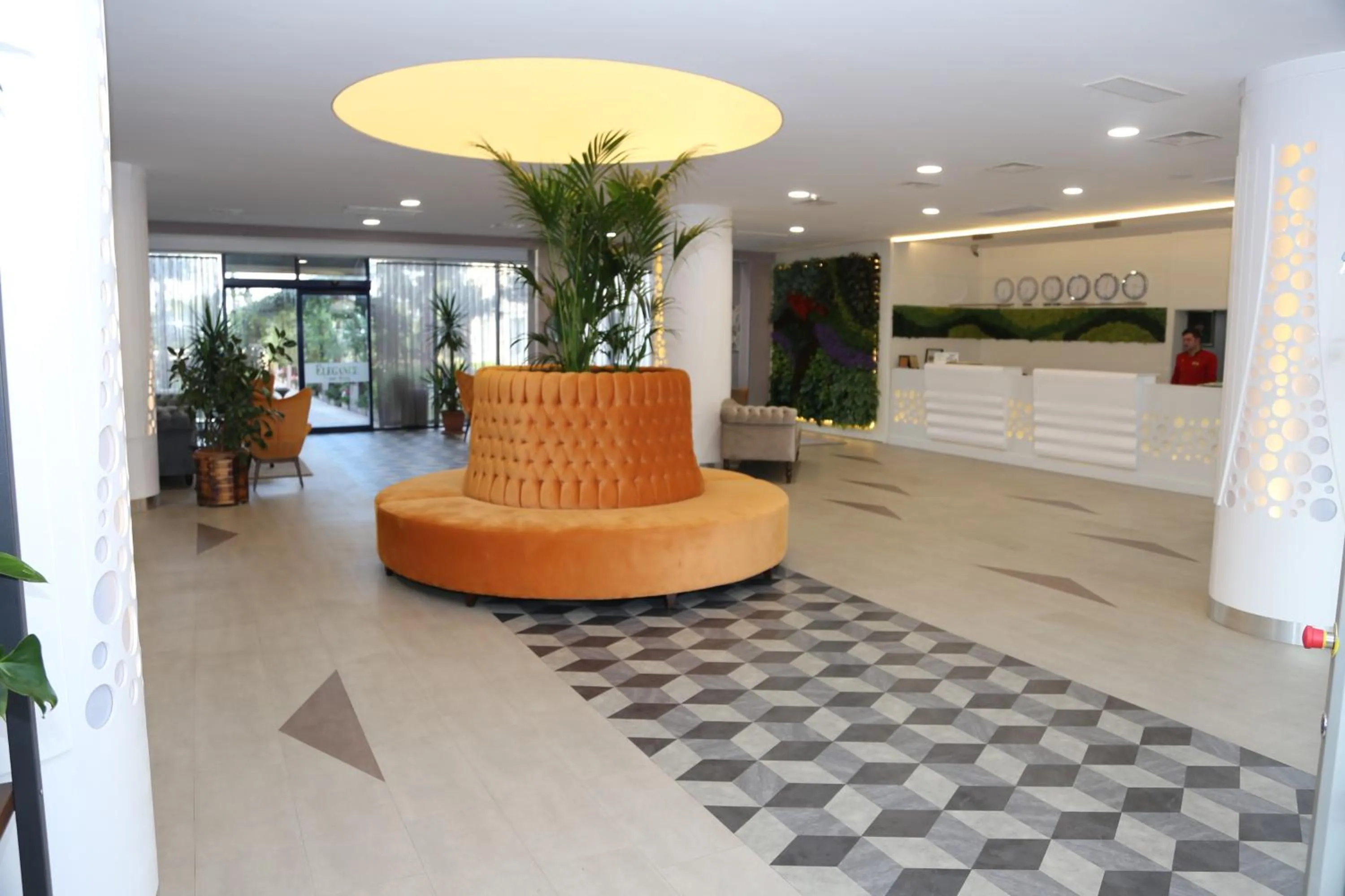 Lobby or reception in Elegance Resort Hotel & SPA Wellness-Aqua