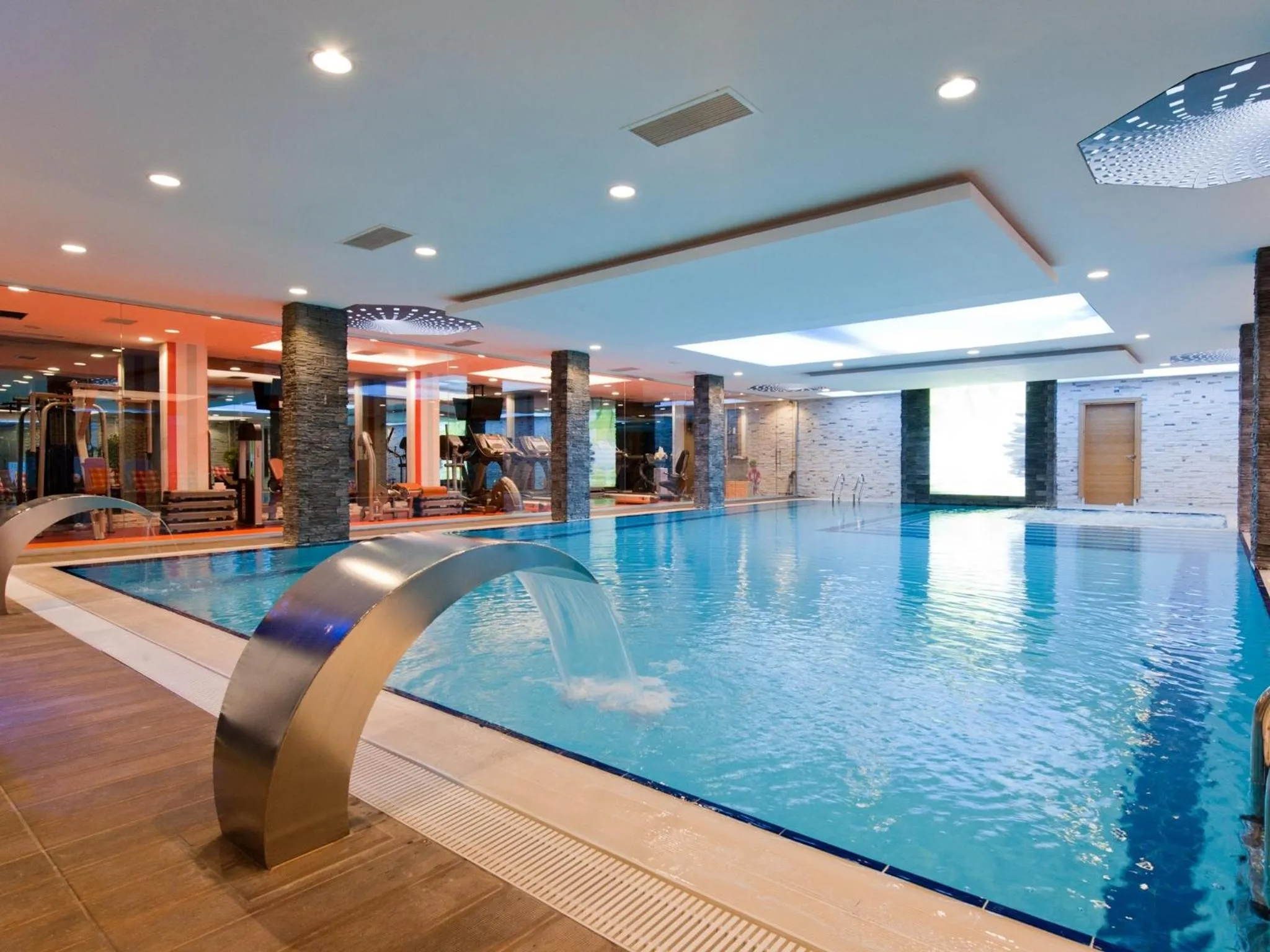Spa and wellness centre/facilities in Elegance Resort Hotel & SPA Wellness-Aqua