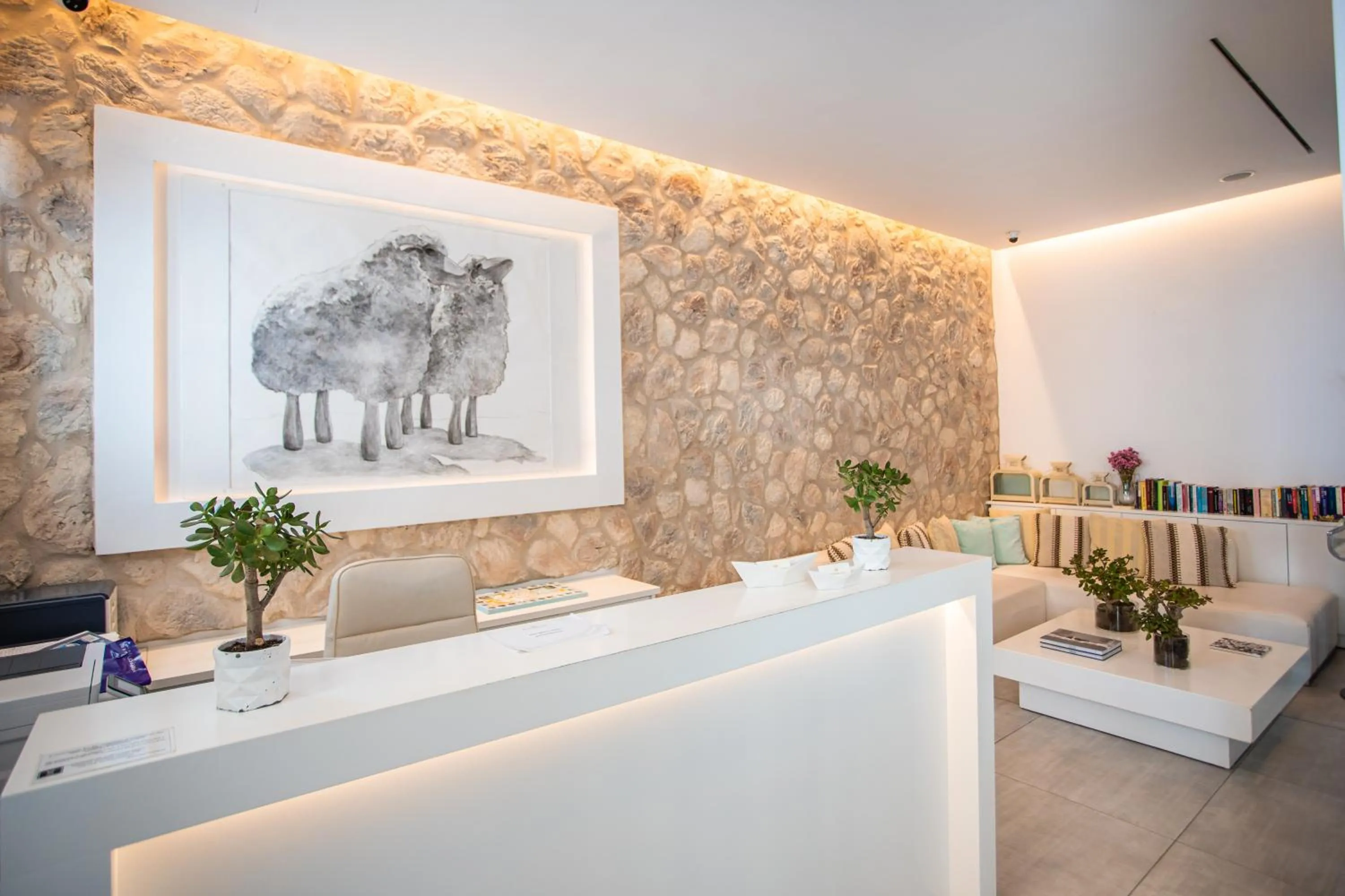 Decorative detail in Matogianni Hotel