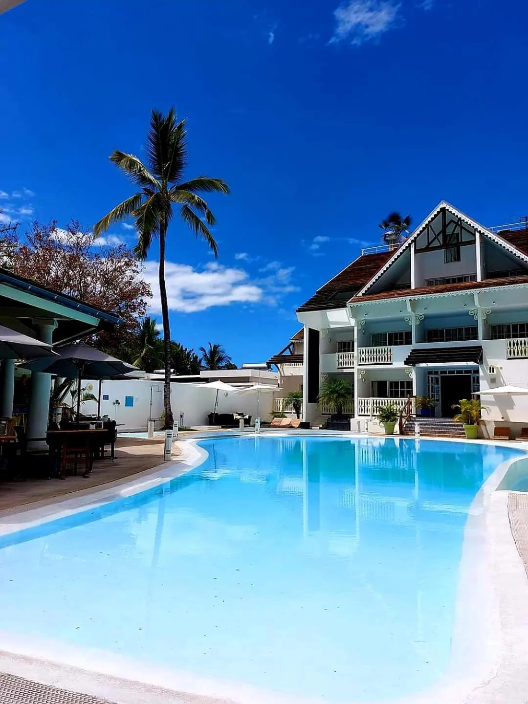 Swimming pool in Le Nautile Beachfront