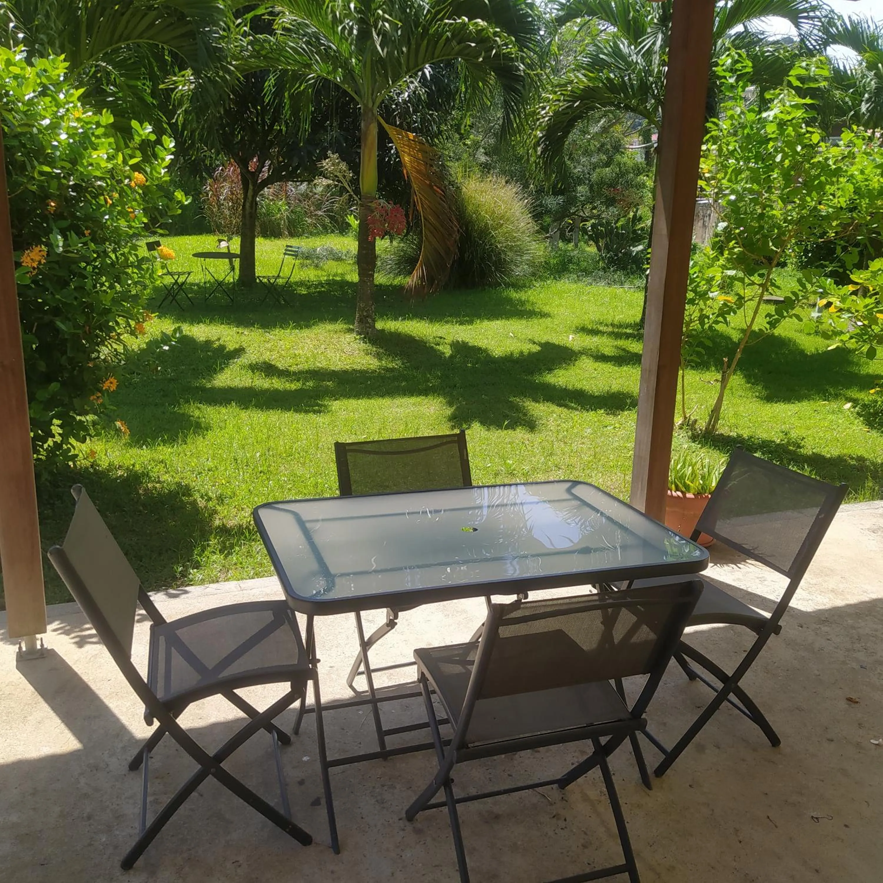 Patio in Au Petit Canal Fleuri