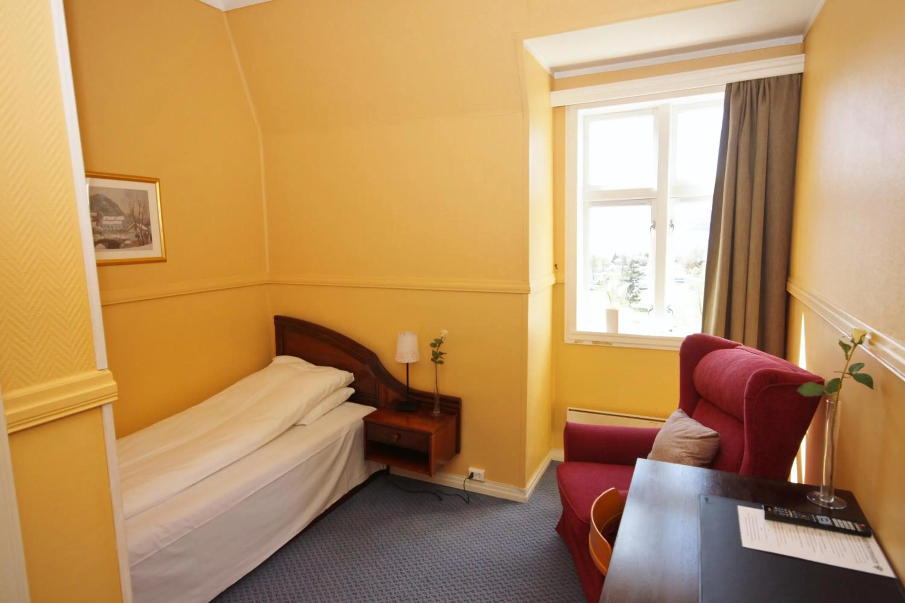 Bedroom in Sauda Fjordhotell