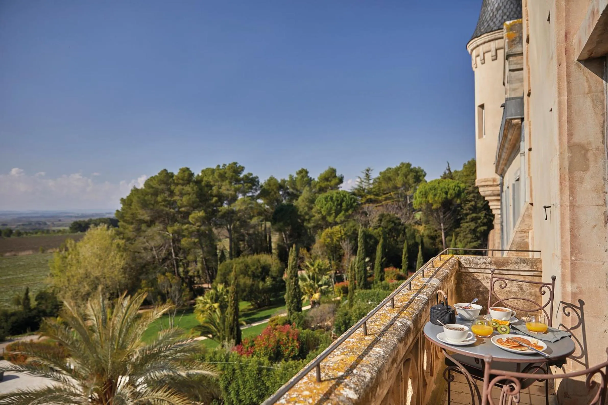 Balcony/Terrace in Château Les Carrasses