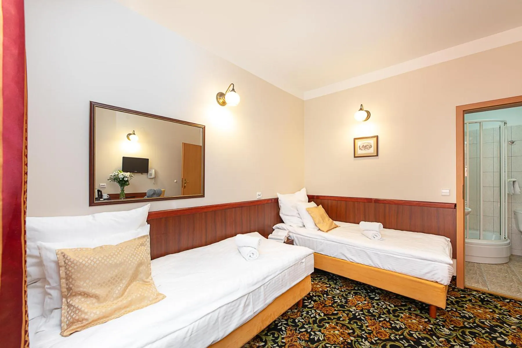 Photo of the whole room, Bed in Dworek Morski SPA & Wellness