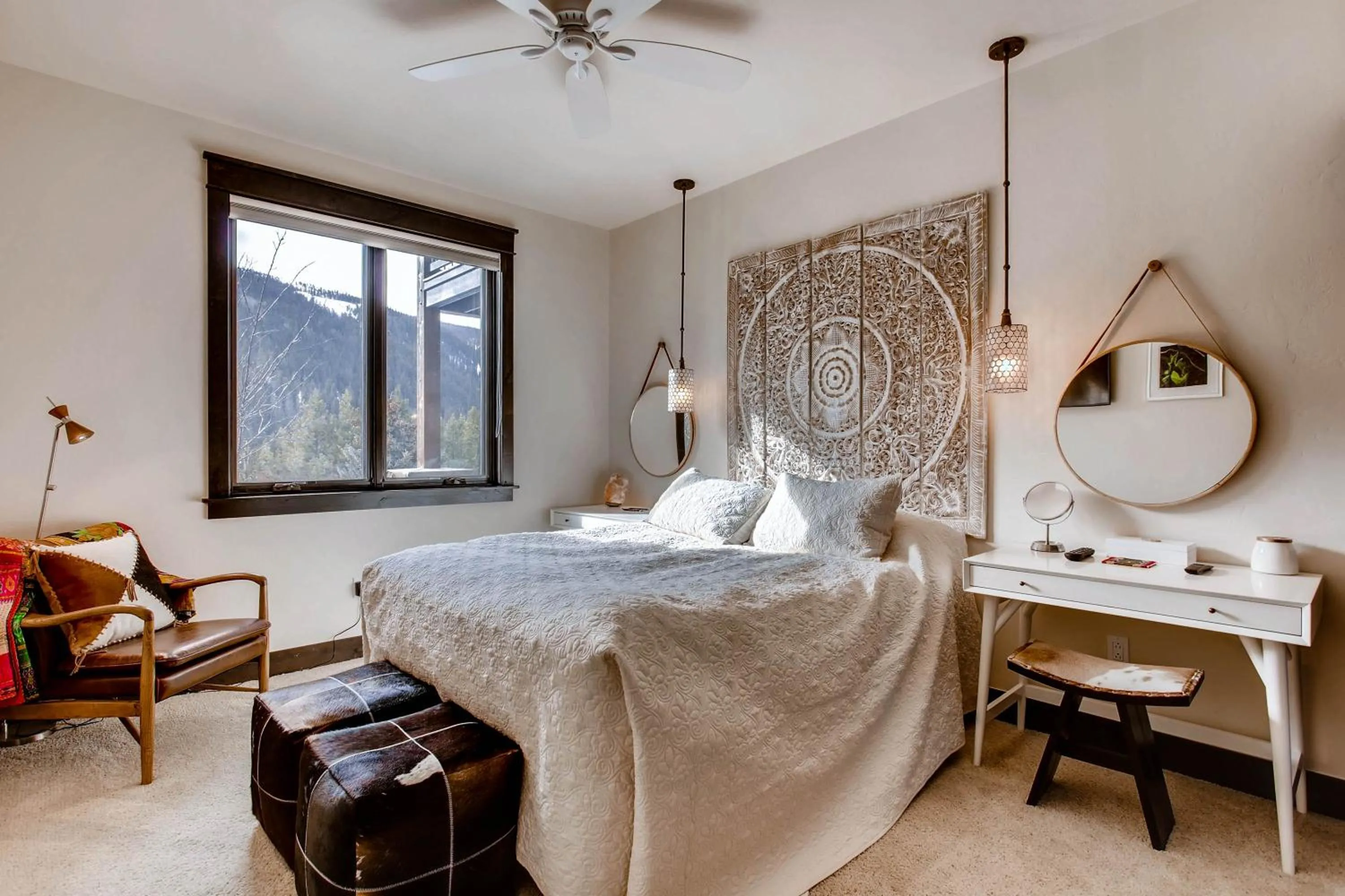 Bed in River Run Townhomes by Vail Resorts